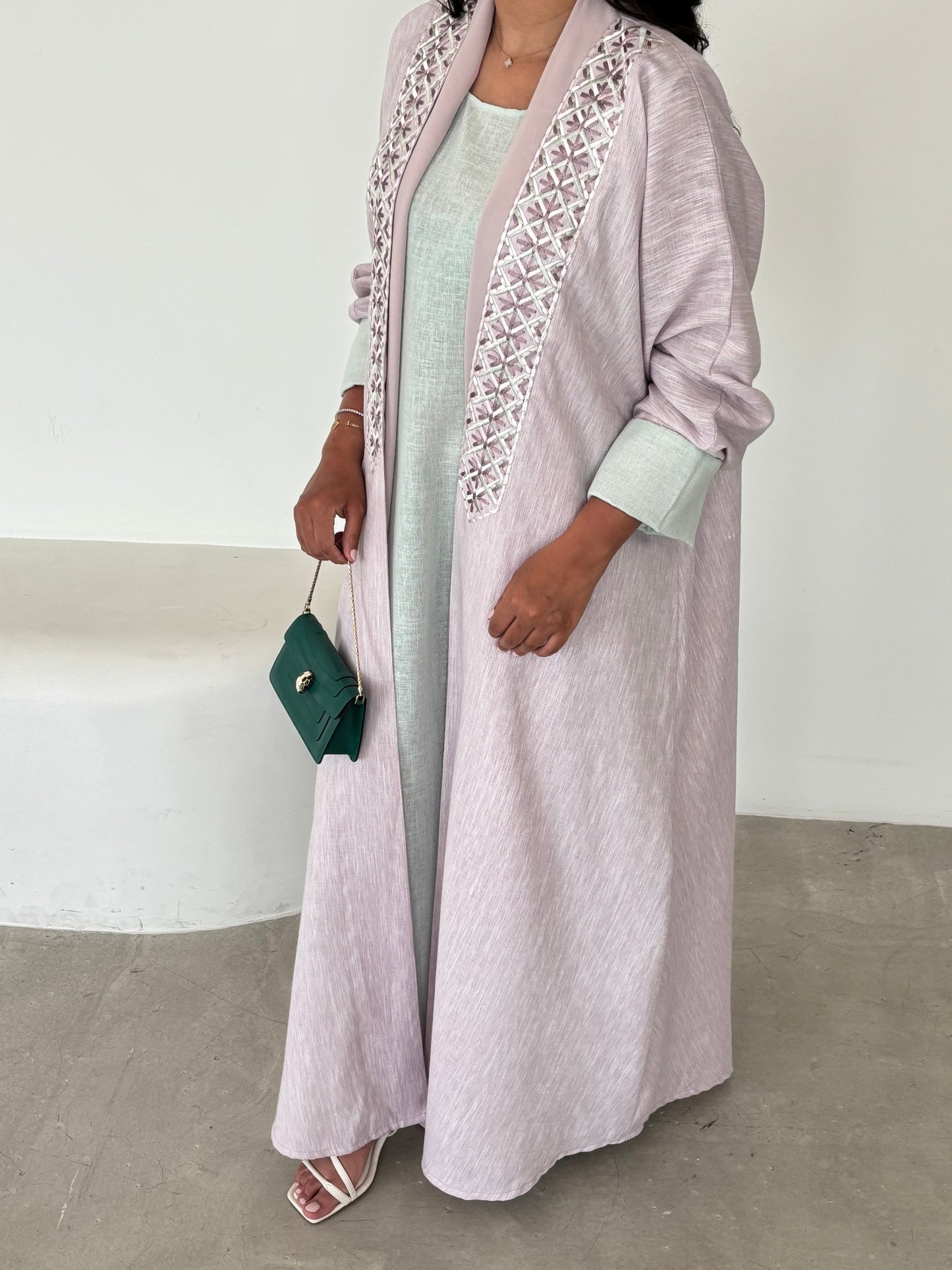 DN150 - LAVENDER LINEN ABAYA SET
