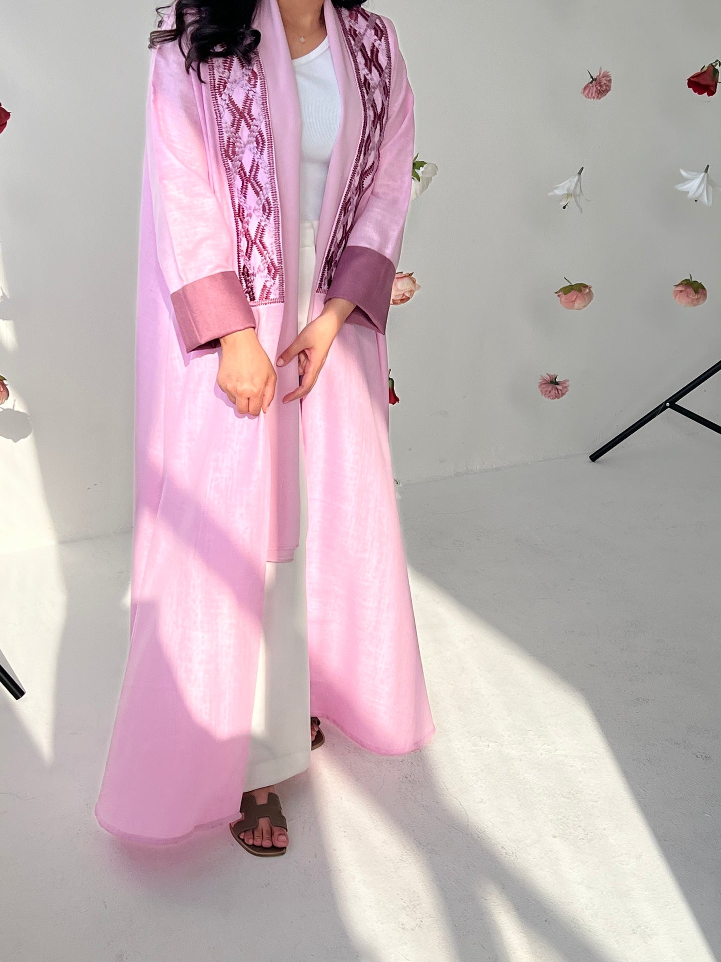 DN142 - LIGHT PINK LINEN ABAYA