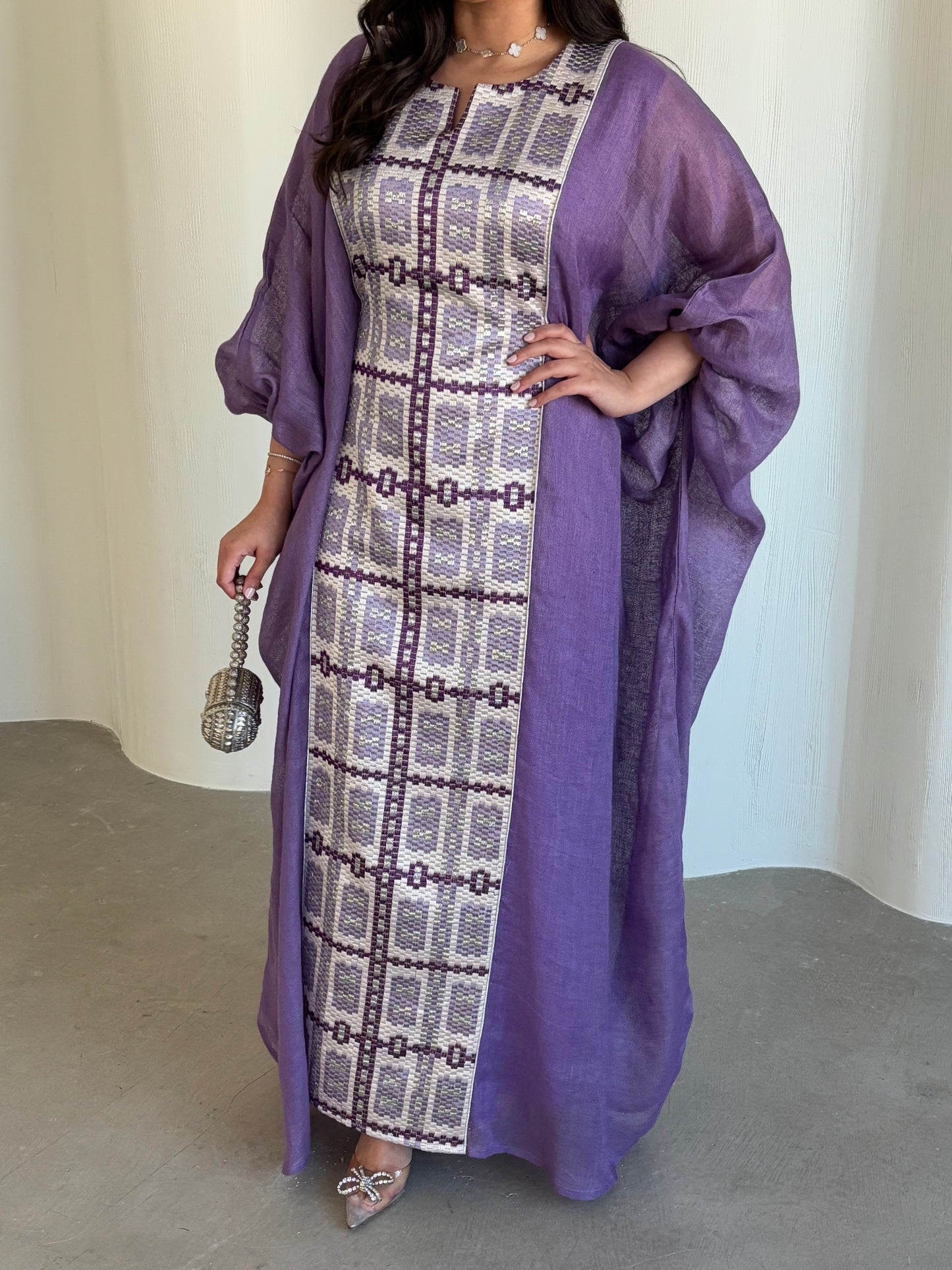DN129 -COLORFUL EMBROIDERY