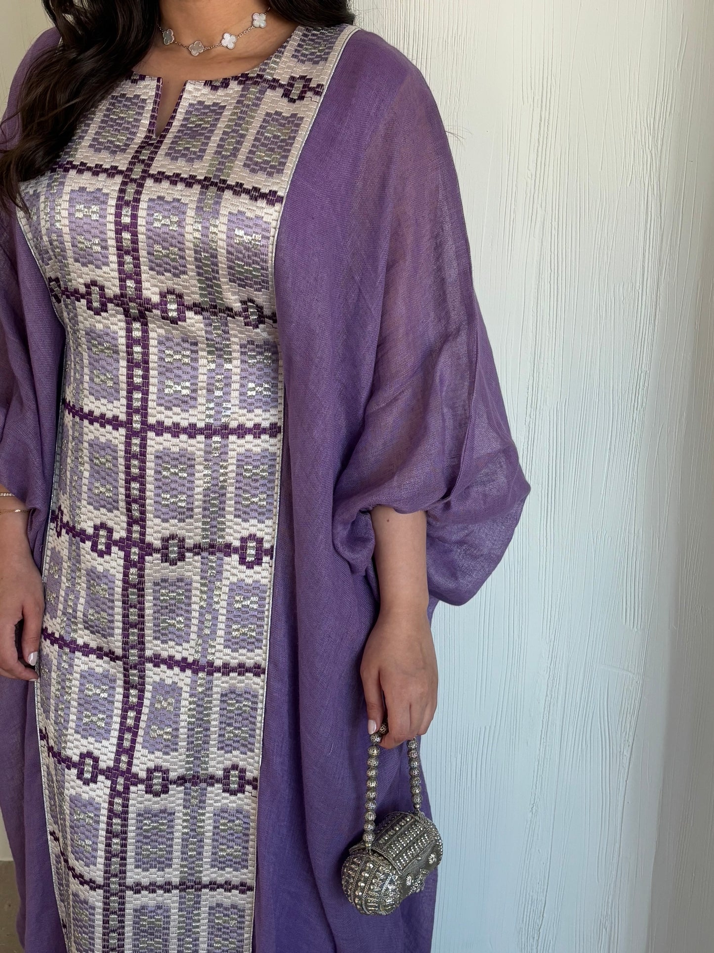 DN129 -COLORFUL EMBROIDERY
