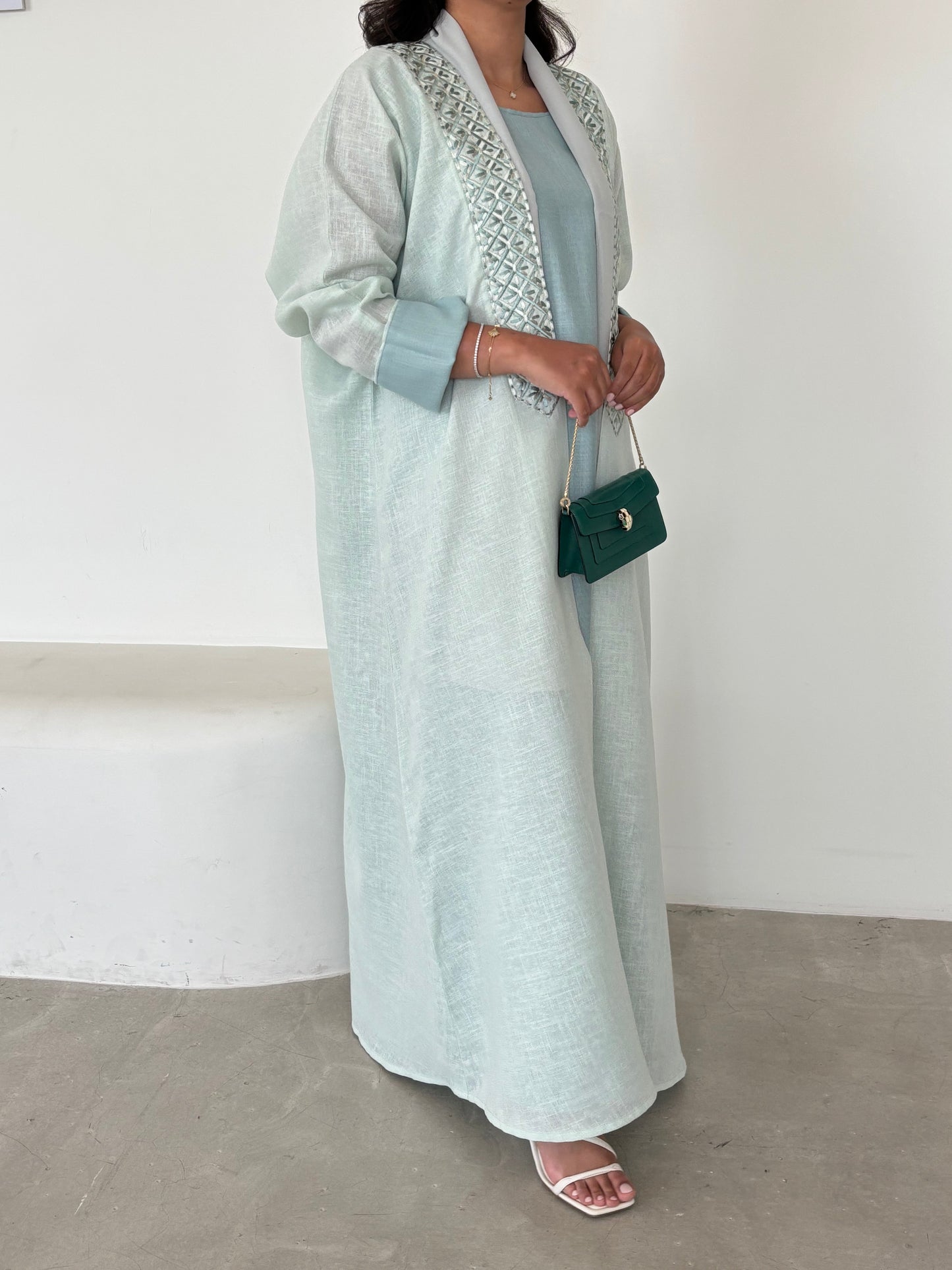 DN149 - GREEN LINEN ABAYA SET