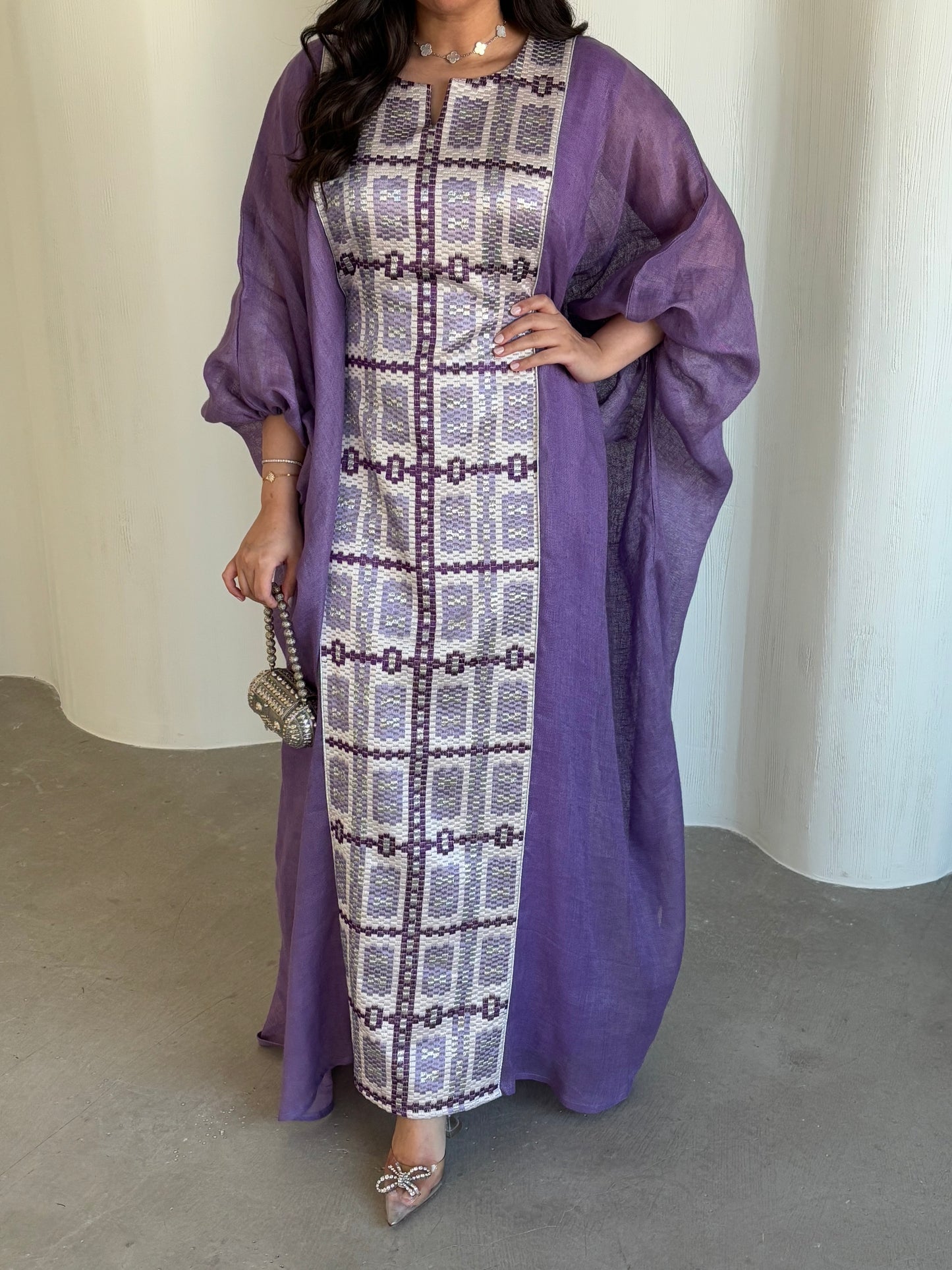 DN129 -COLORFUL EMBROIDERY