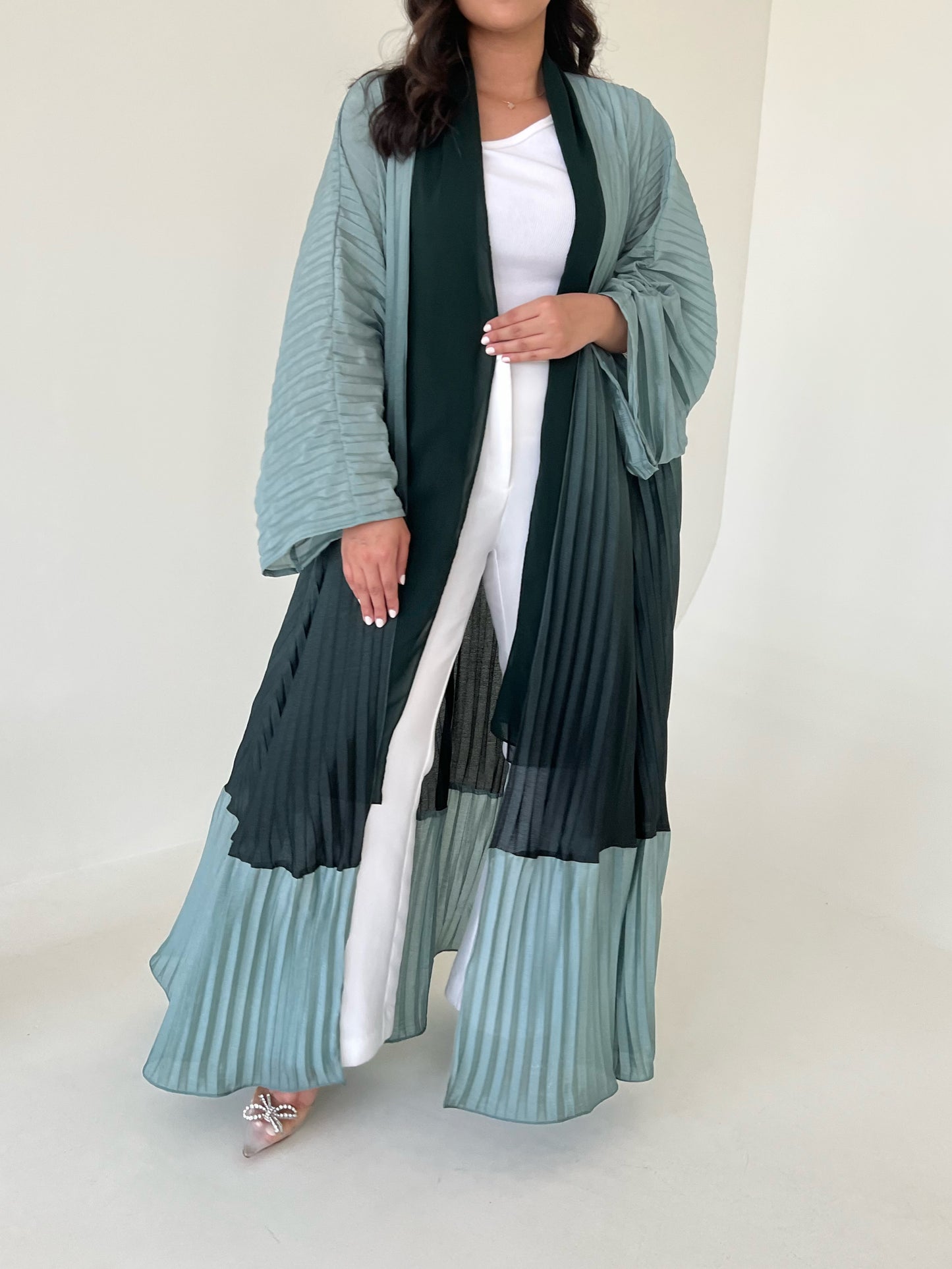 DN013 - TWO TONE PLEATED ABAYA