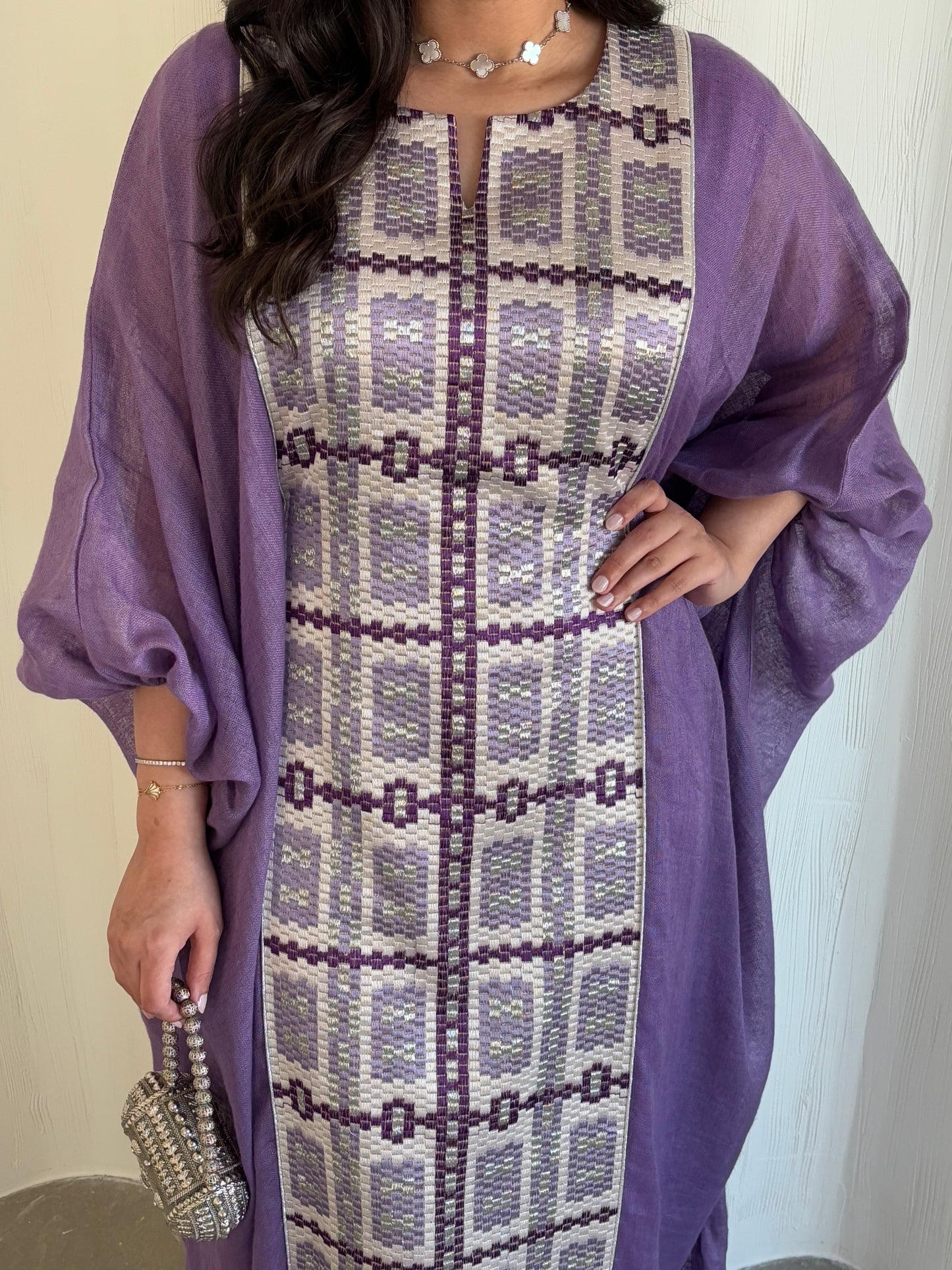 DN129 -COLORFUL EMBROIDERY