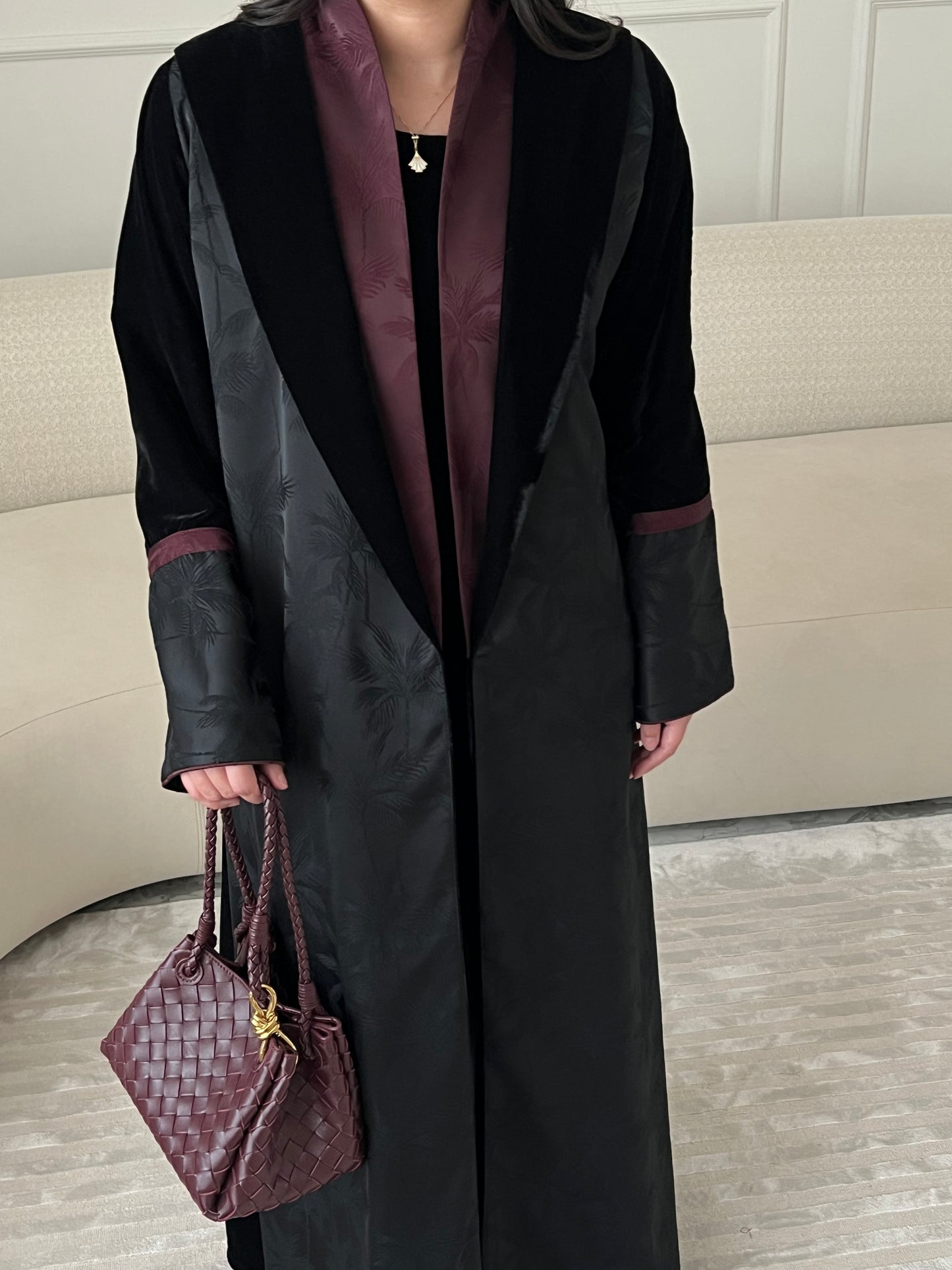 DN212 - VELVET PALM ABAYA