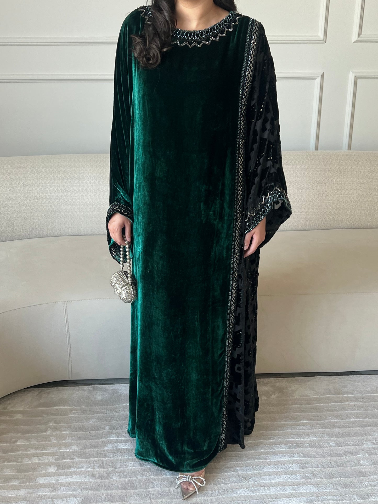 DN253 - VELVET EMBROIDERY