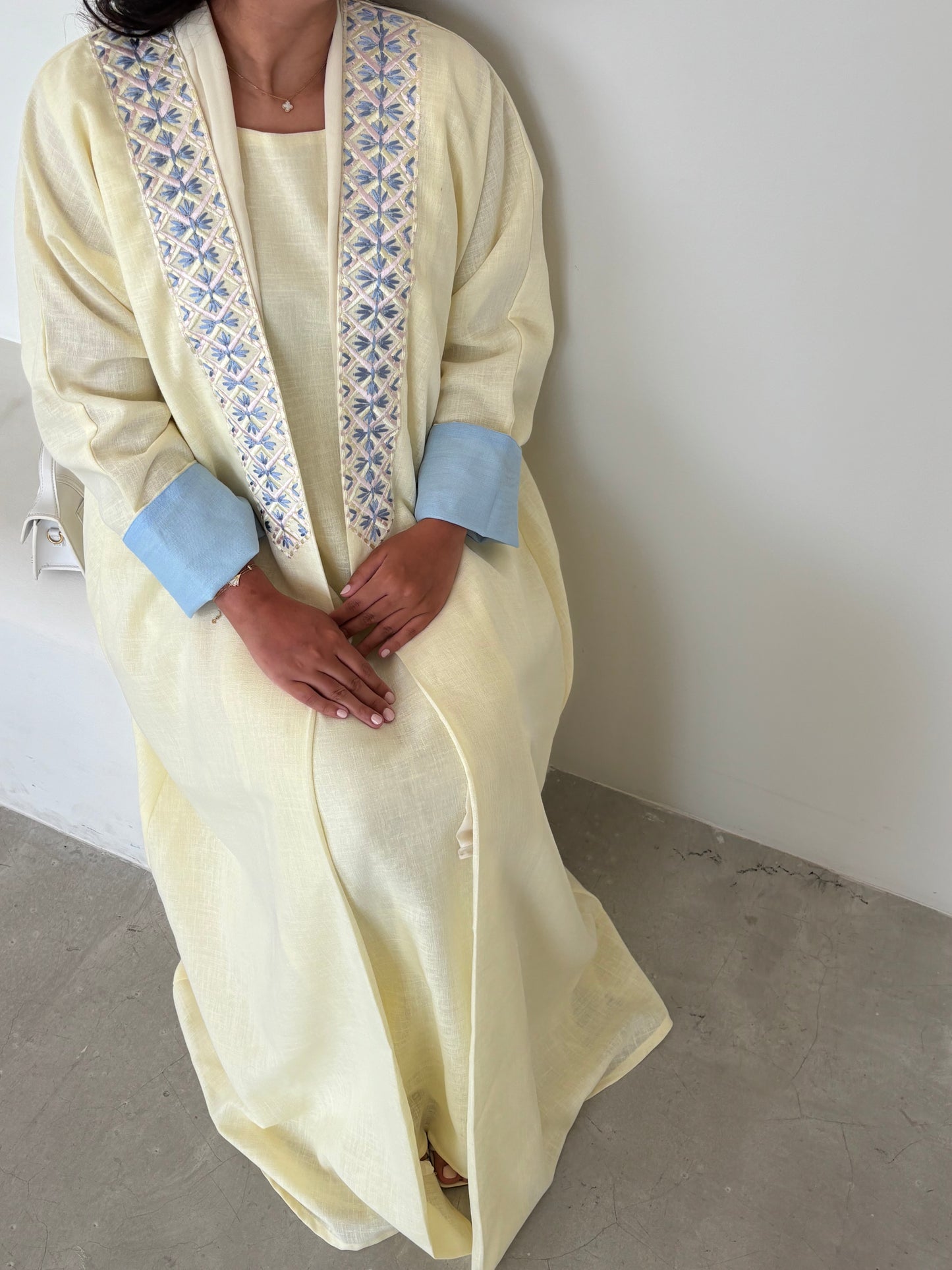 DN152 - YELLOW LINEN ABAYA SET