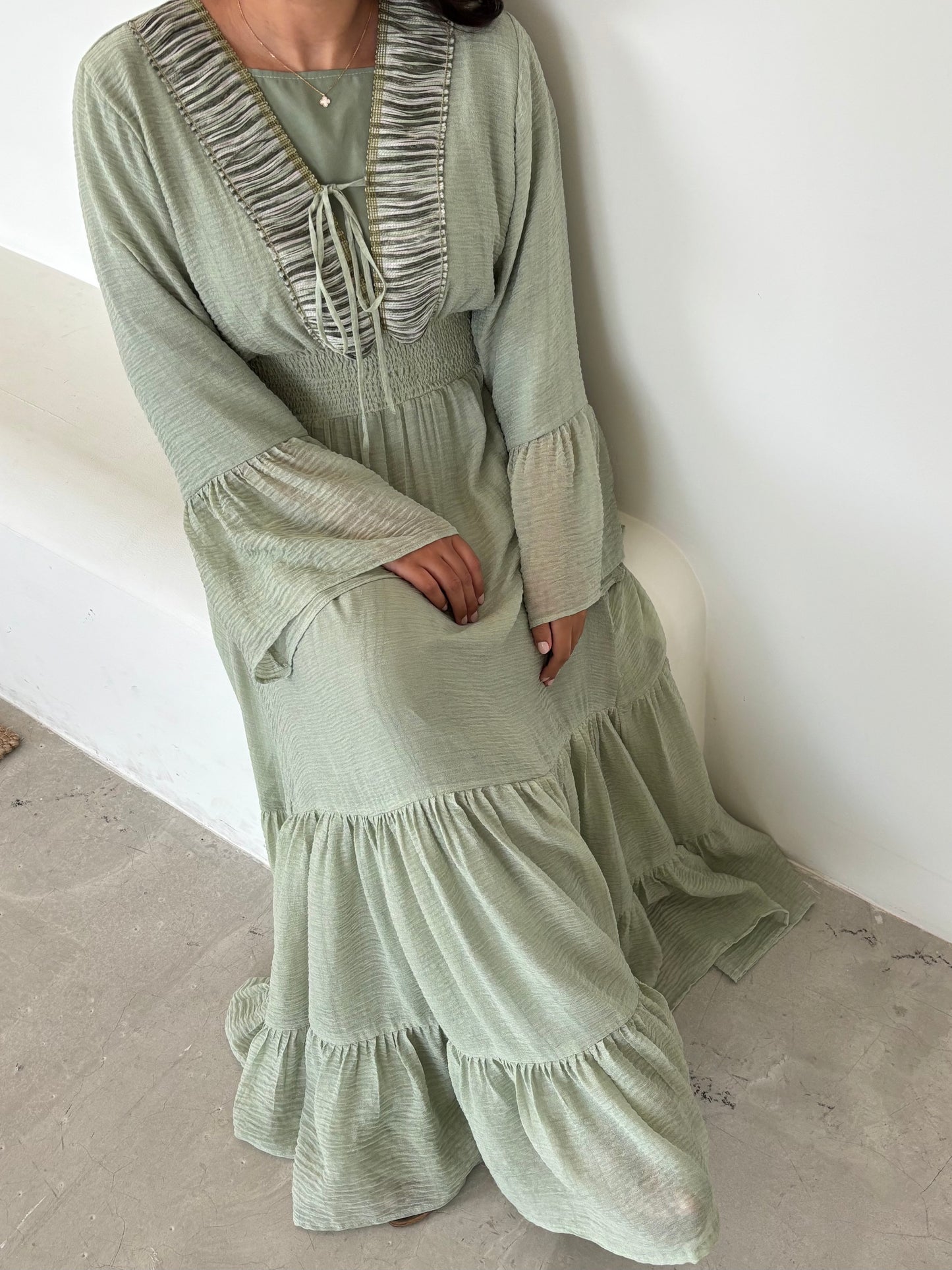 DN158 - GREEN FLOWY DRESS