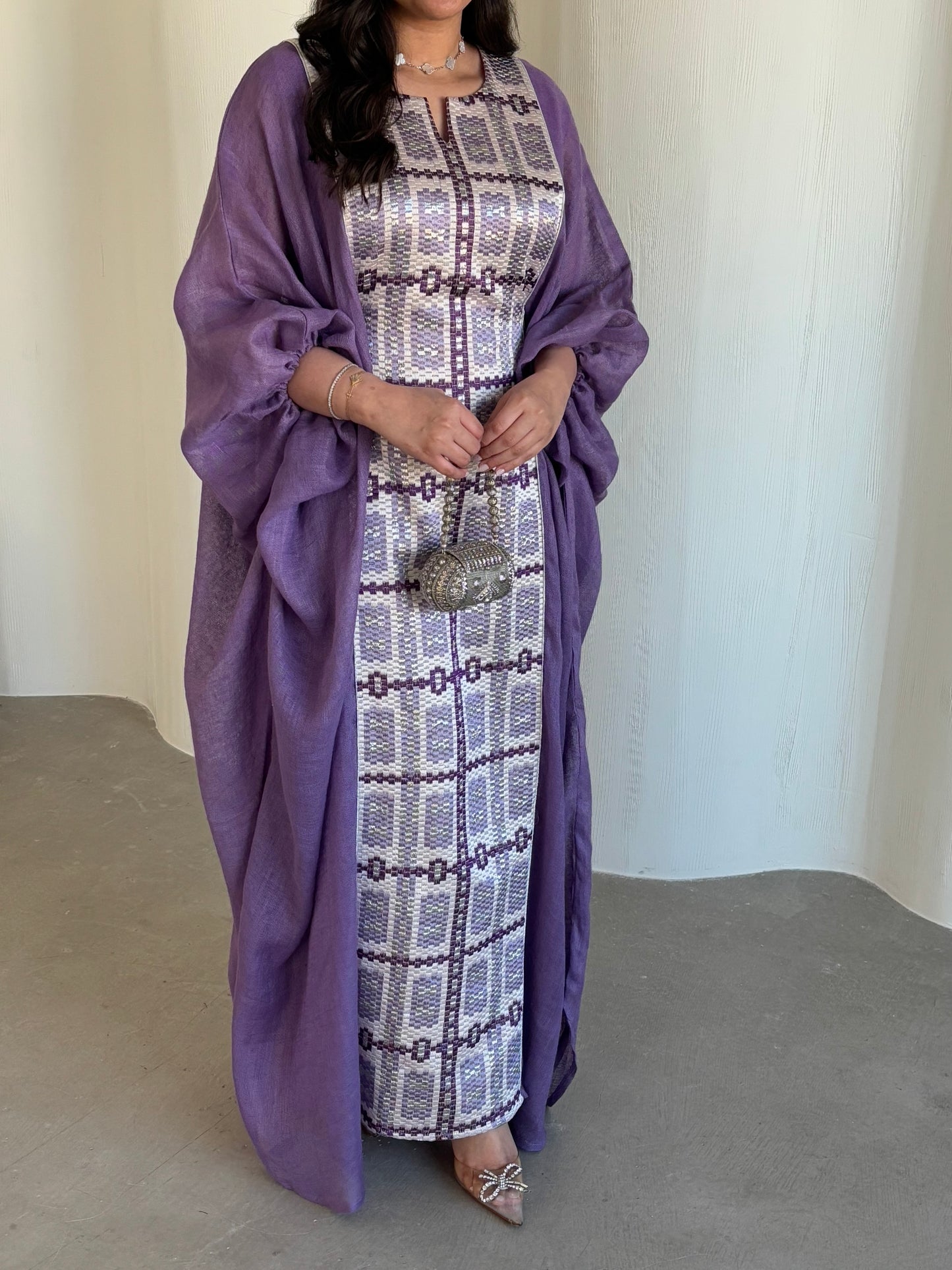 DN129 -COLORFUL EMBROIDERY