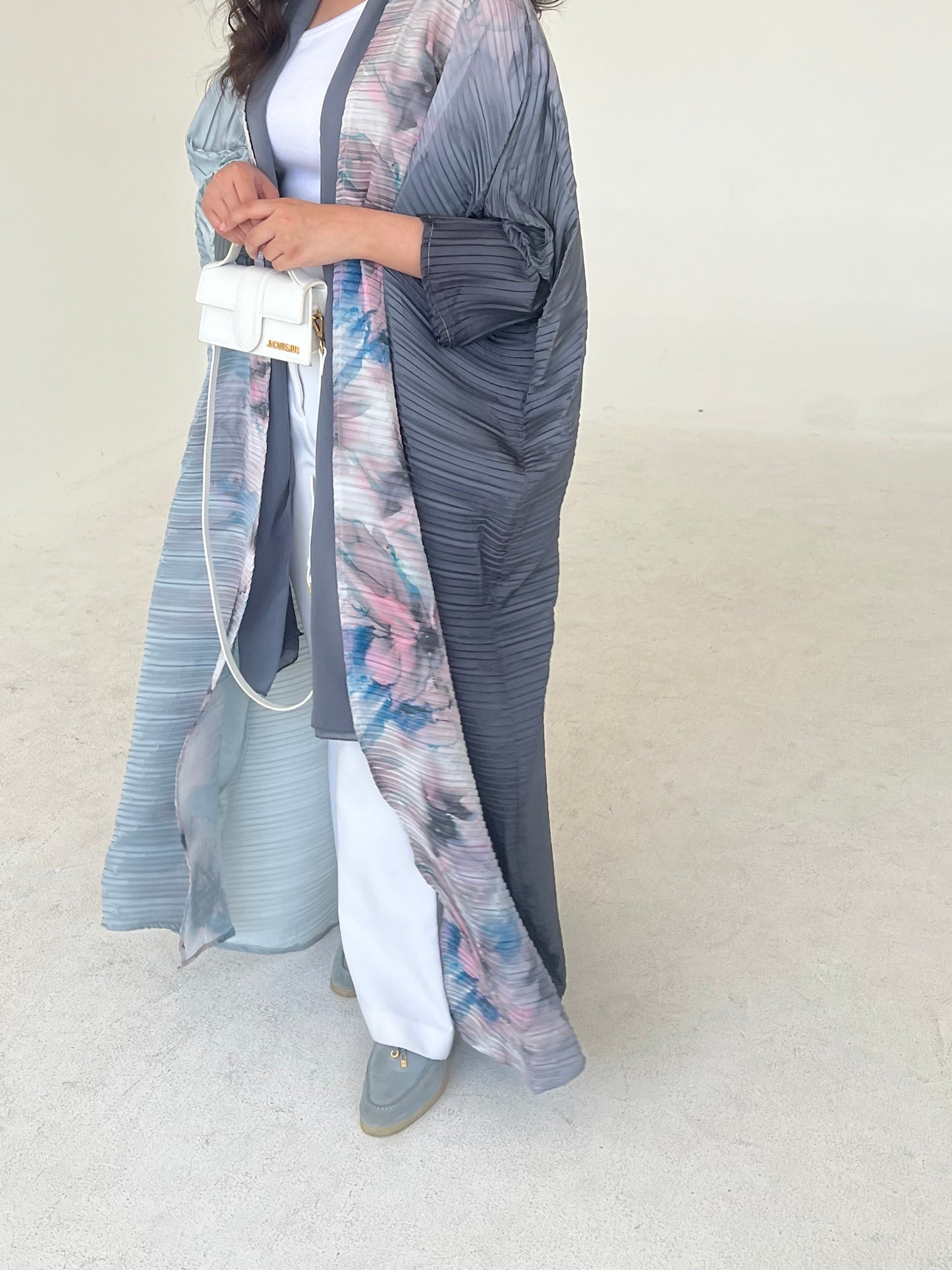 DN082 - FLORAL ABAYA