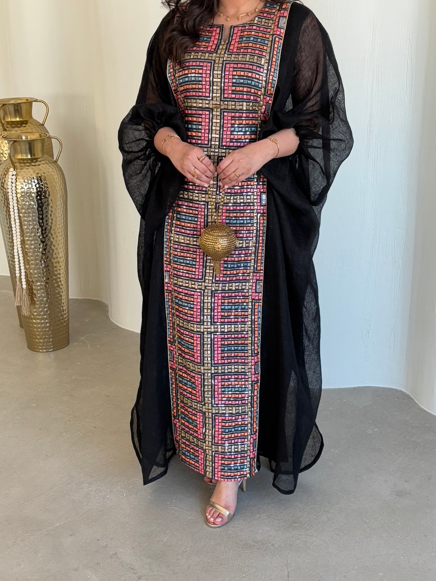 DN144 - COLORFUL EMBROIDERY