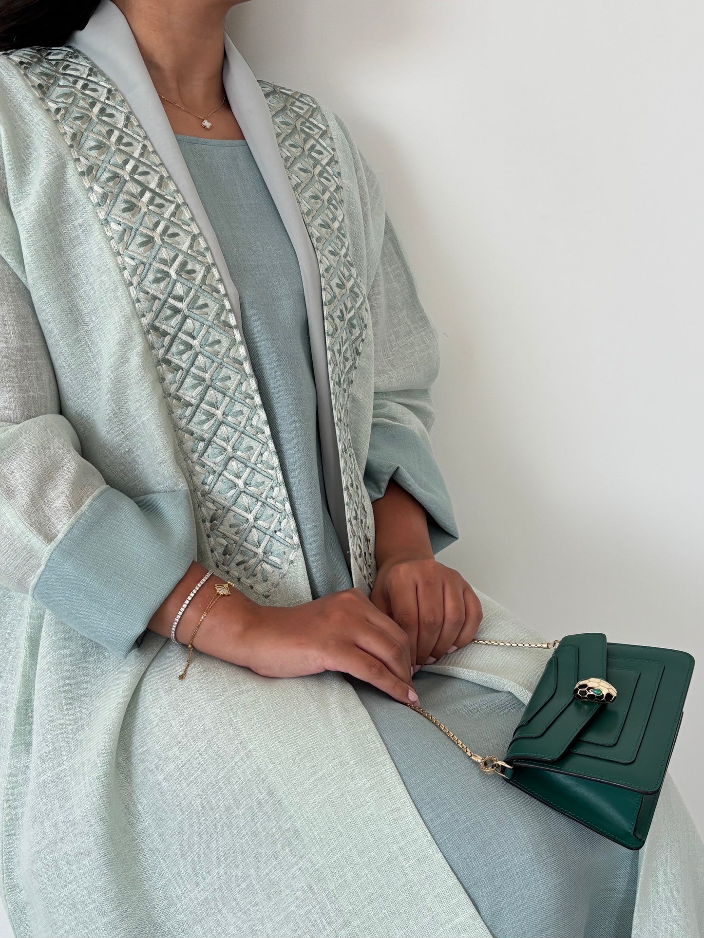 DN149 - GREEN LINEN ABAYA SET