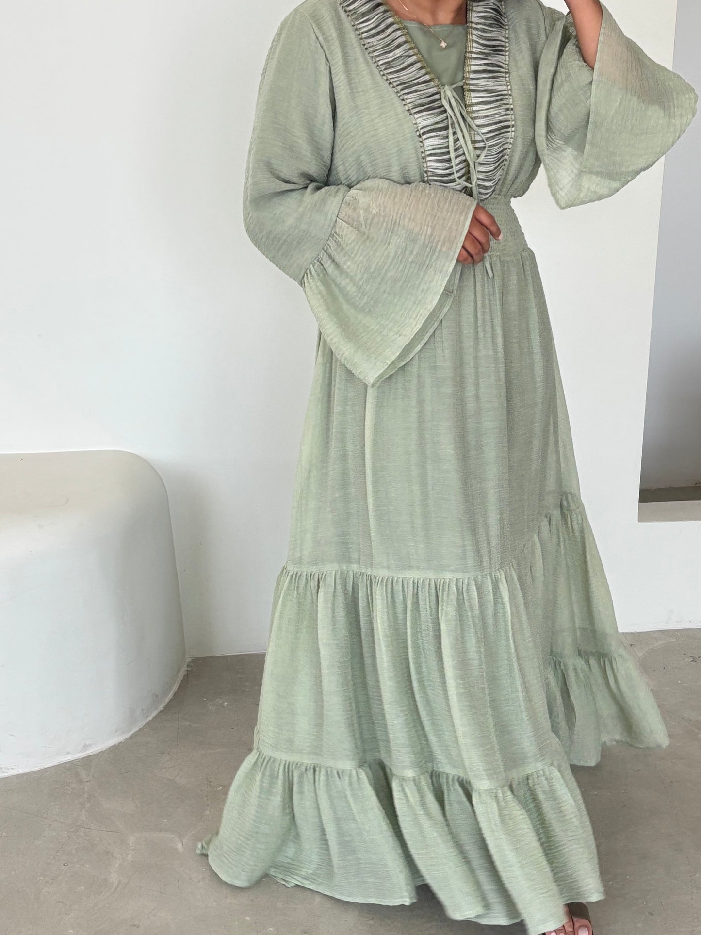 DN158 - GREEN FLOWY DRESS