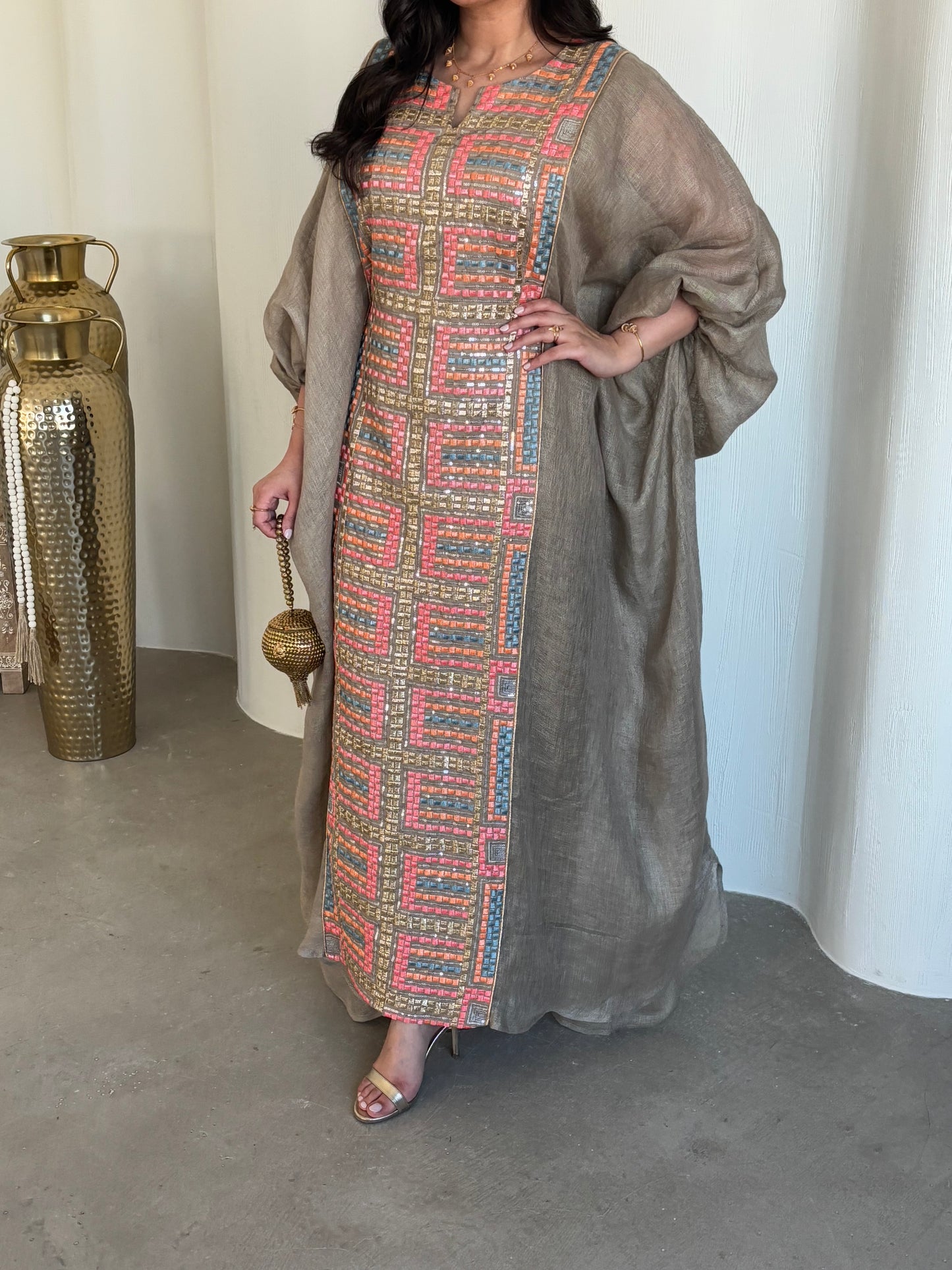 DN127 -COLORFUL EMBROIDERY