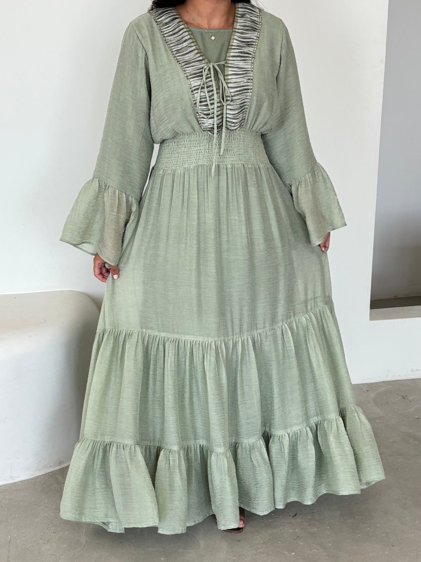 DN158 - GREEN FLOWY DRESS