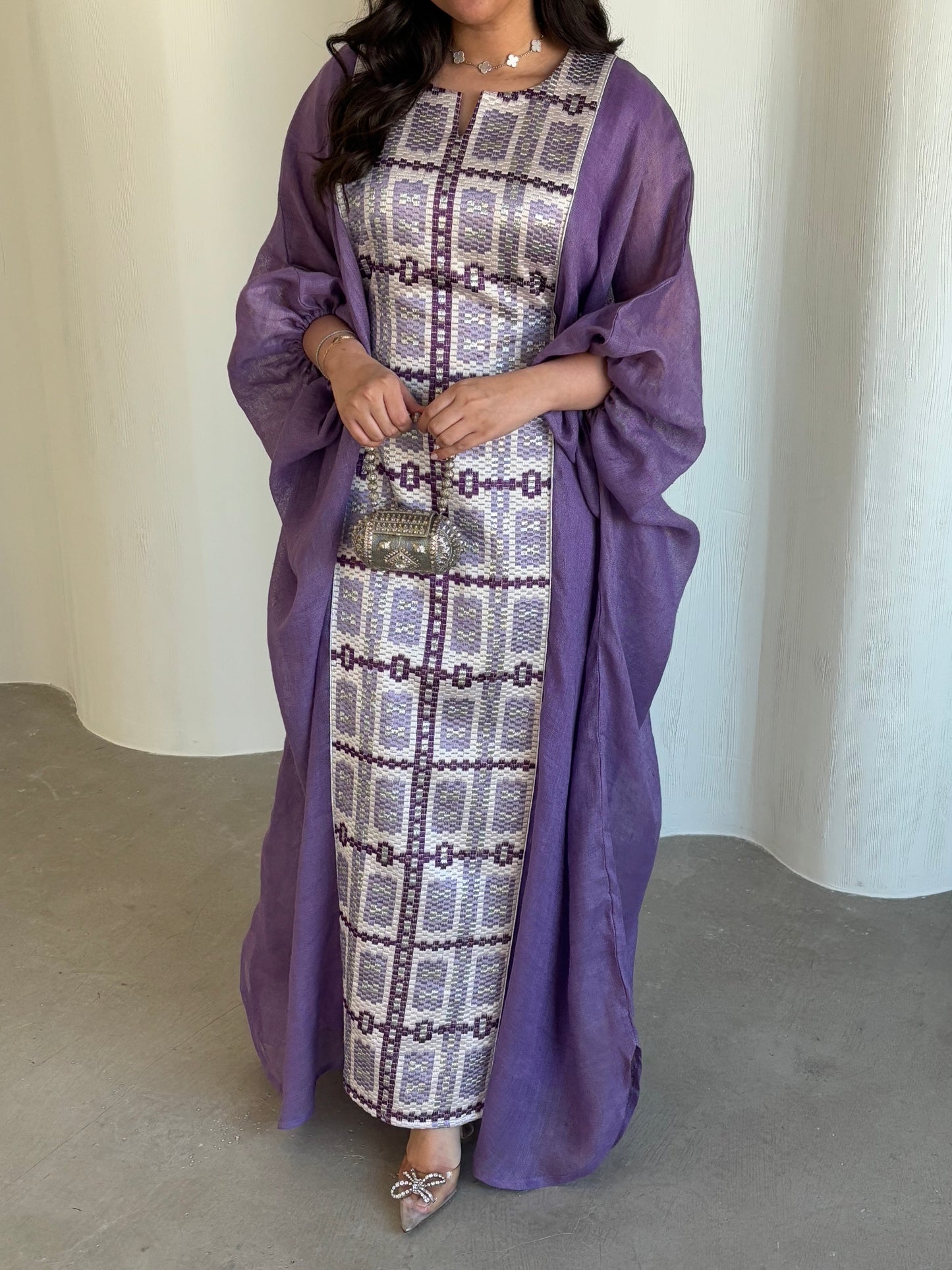 DN129 -COLORFUL EMBROIDERY