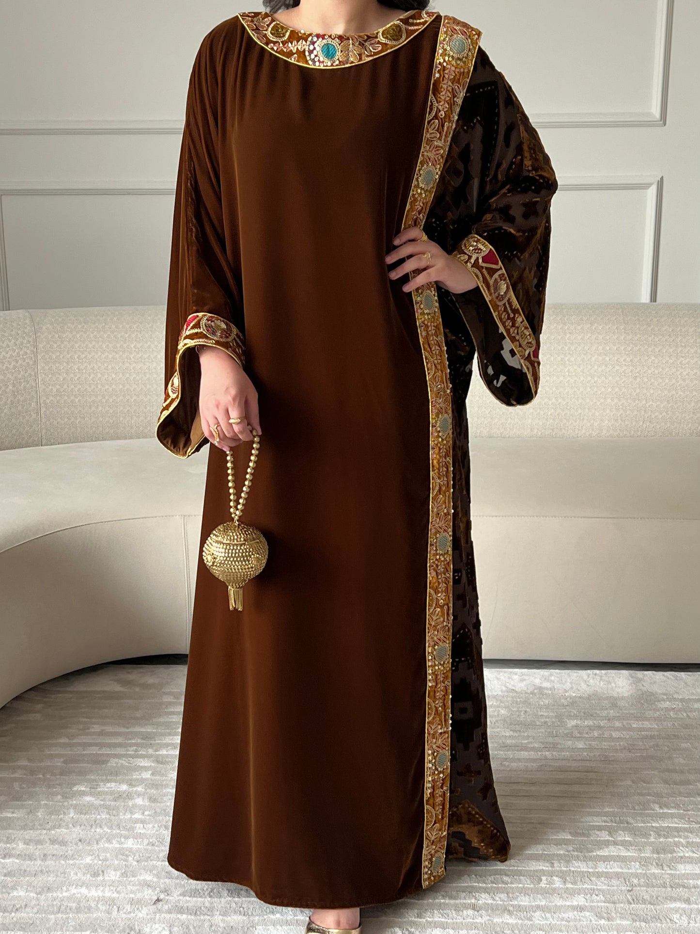 DN247 - VELVET EMBROIDERY