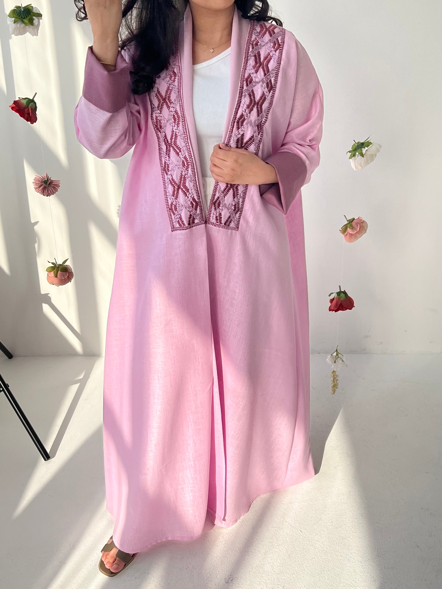 DN142 - LIGHT PINK LINEN ABAYA