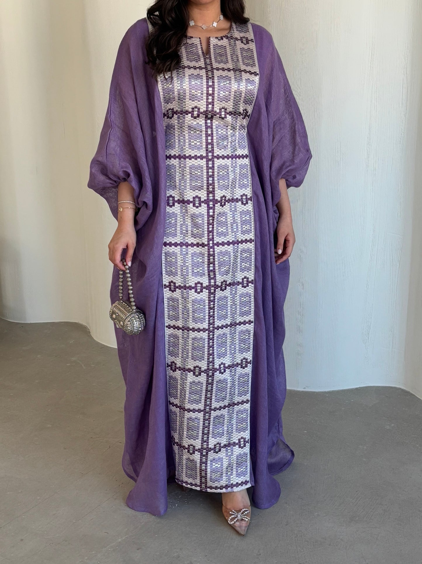 DN129 -COLORFUL EMBROIDERY