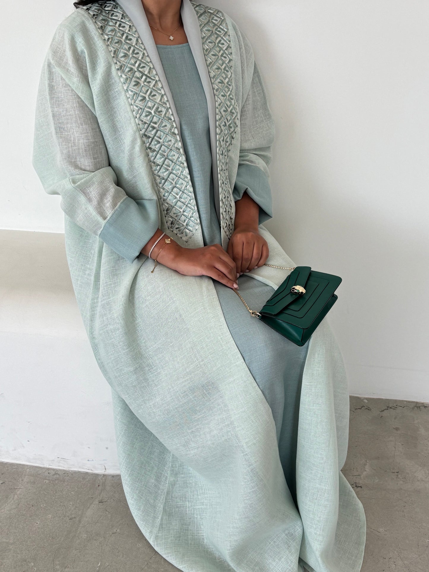 DN149 - GREEN LINEN ABAYA SET