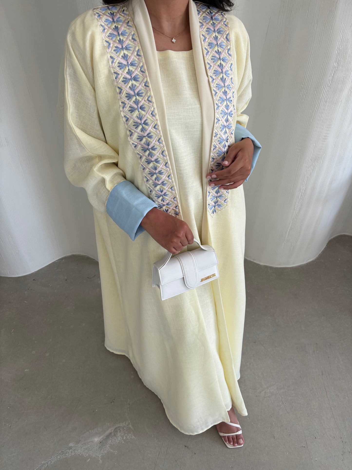 DN152 - YELLOW LINEN ABAYA SET