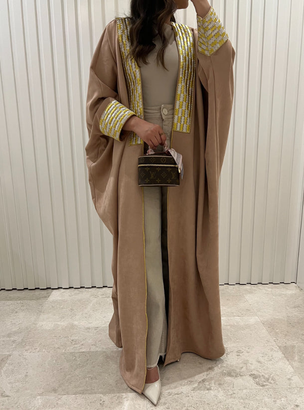DN021 - BISHT ABAYA