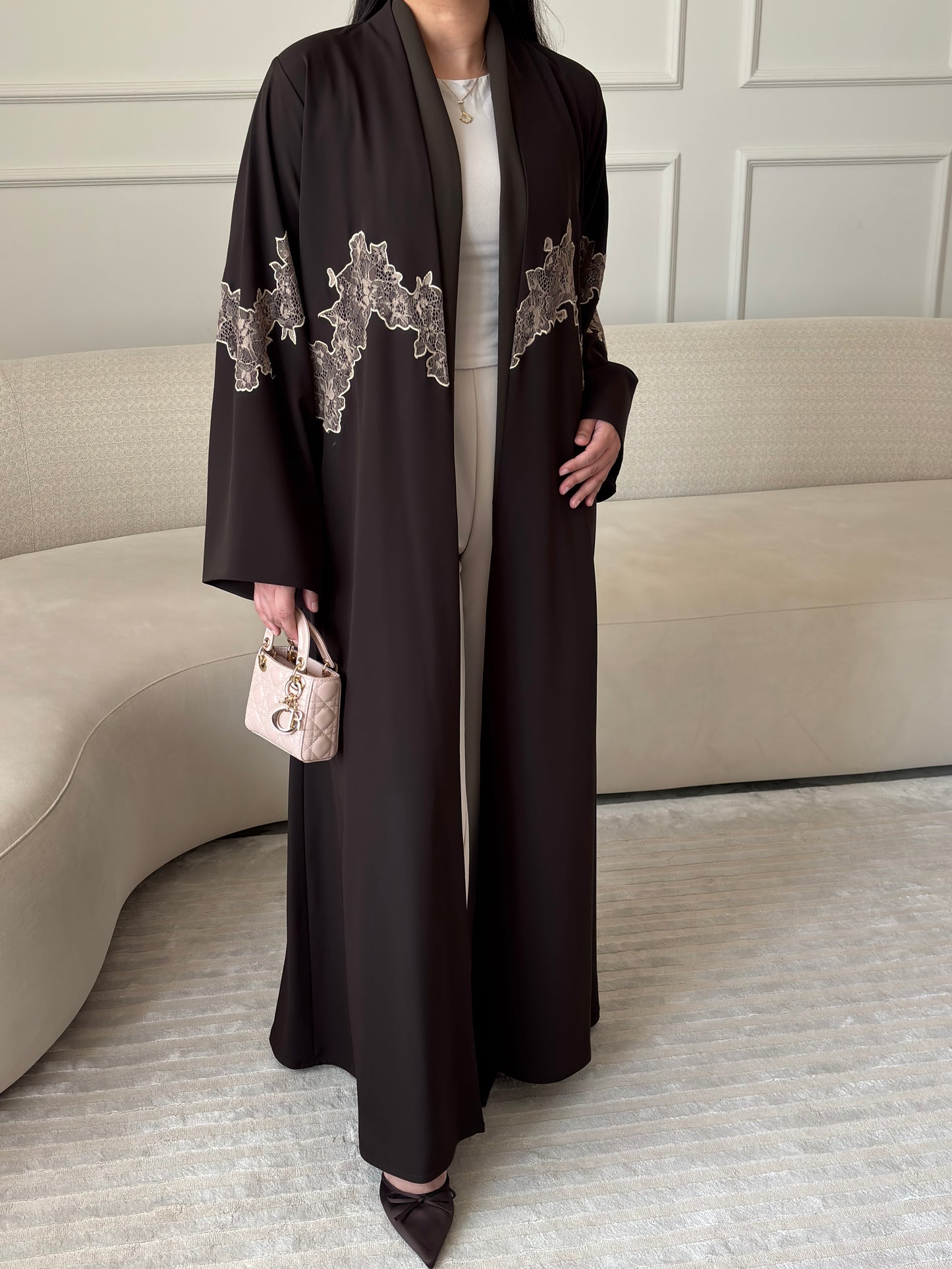DN283 - LACE ABAYA