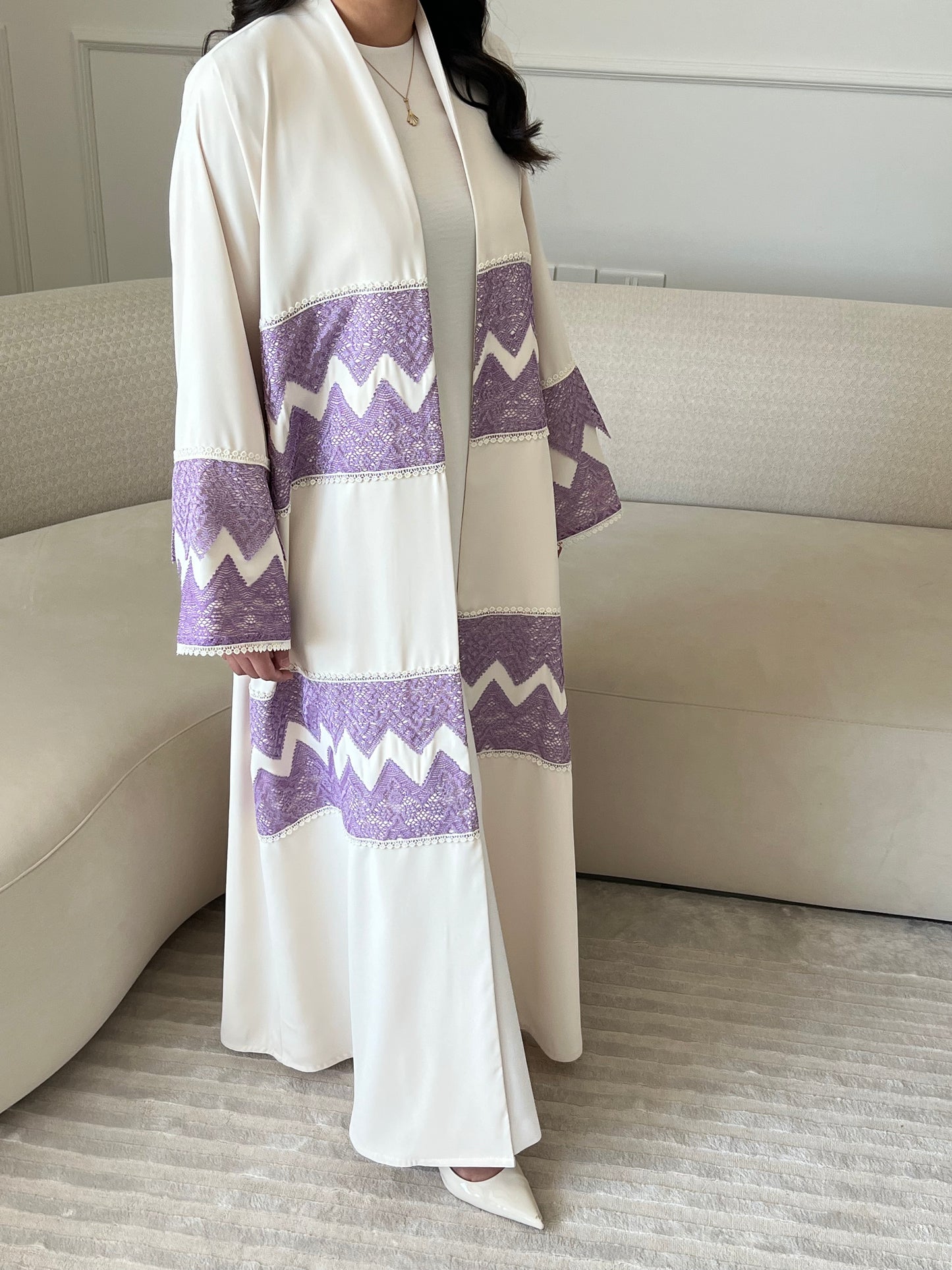 DN268 - LACE ABAYA