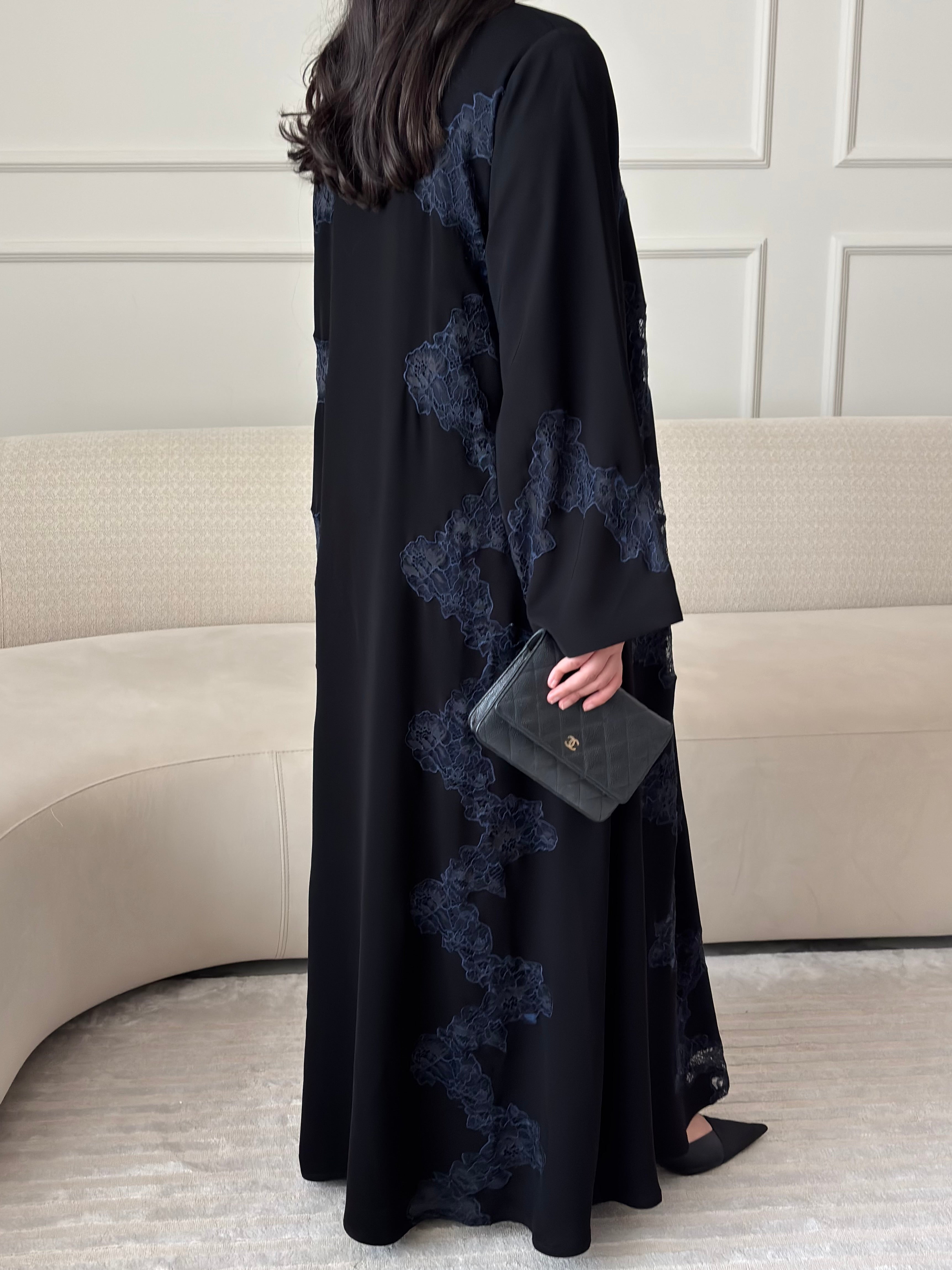 DN285 - LACE ABAYA