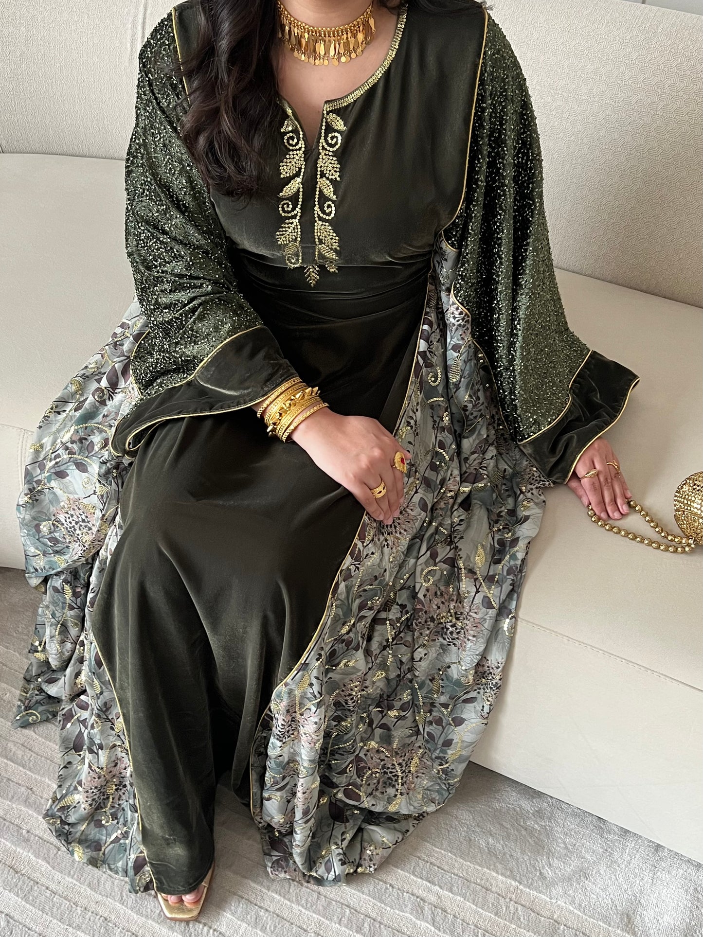 DN250 - VELVET EMBROIDERY