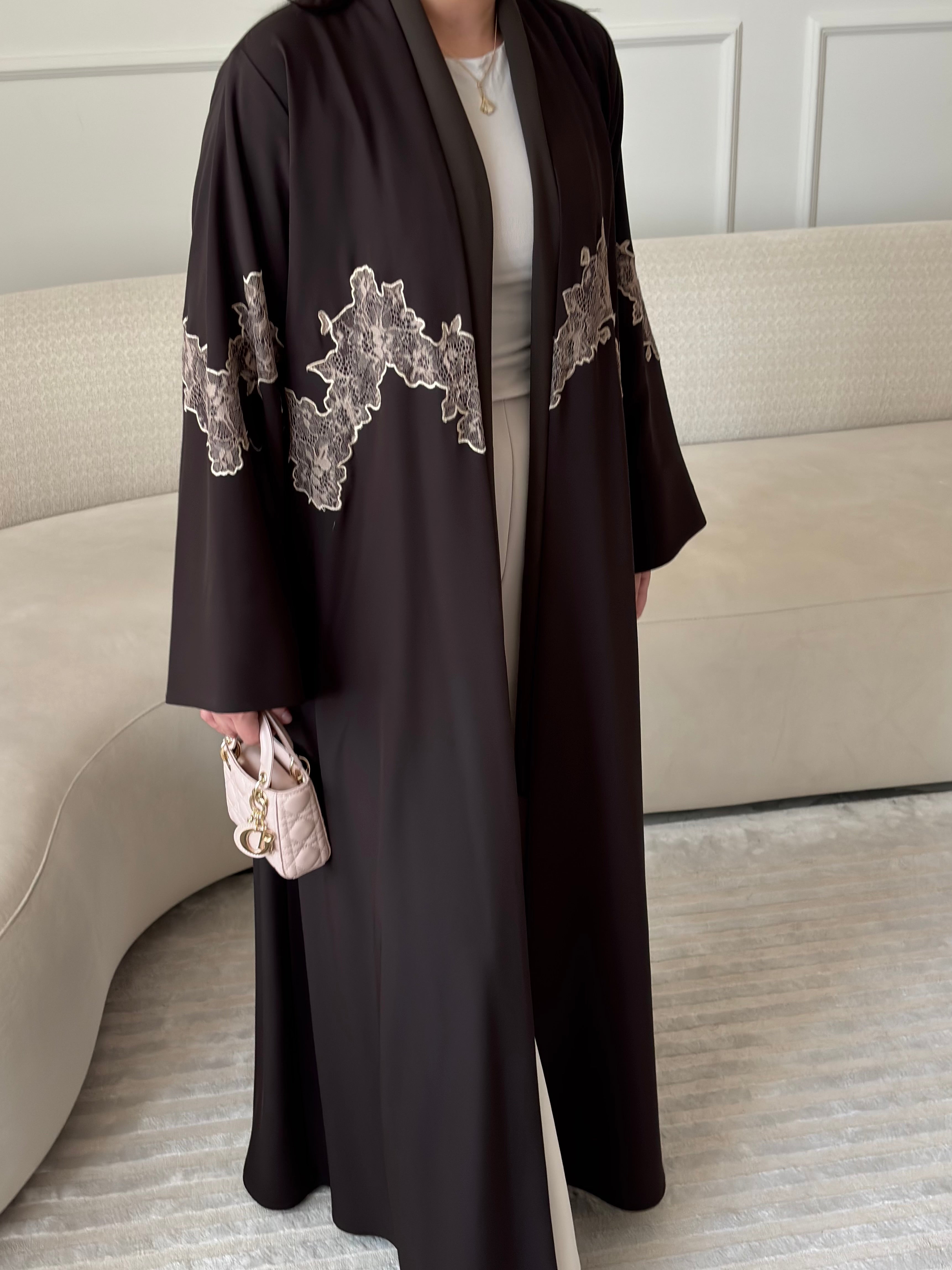 DN283 - LACE ABAYA