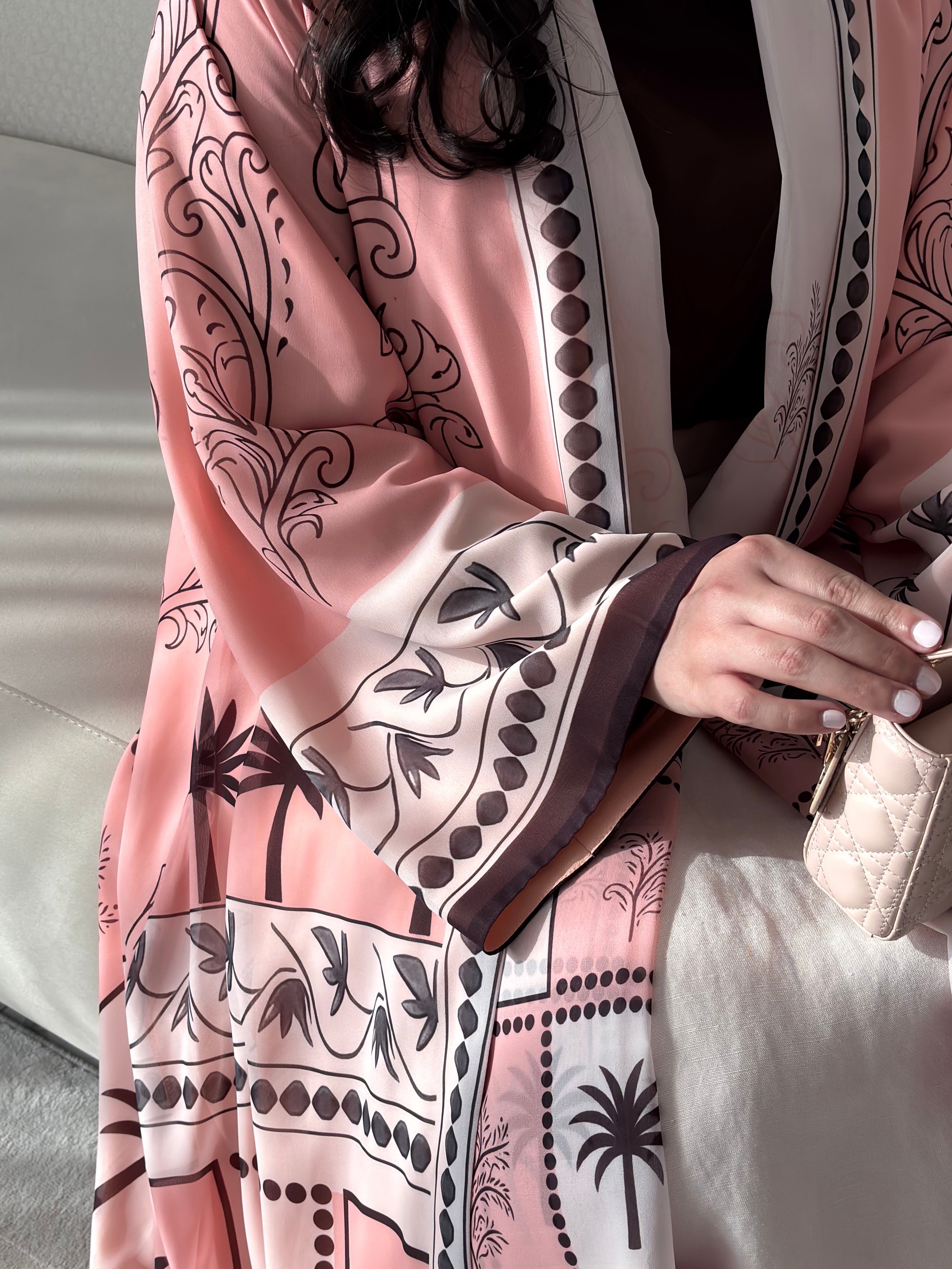 DN305 - PALM ABAYA