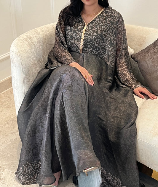 DN069 - ORGANZA KAFTAN
