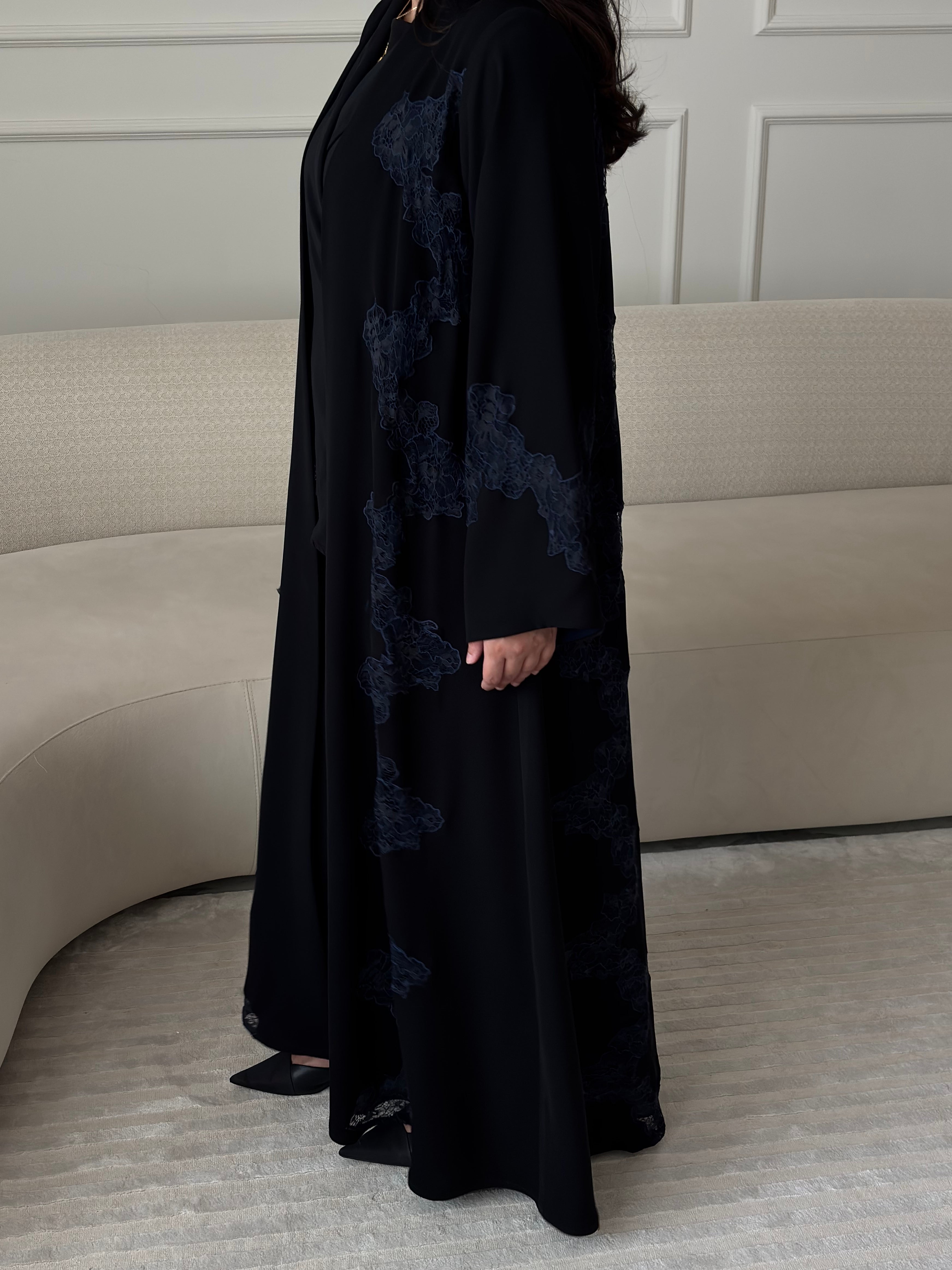 DN285 - LACE ABAYA