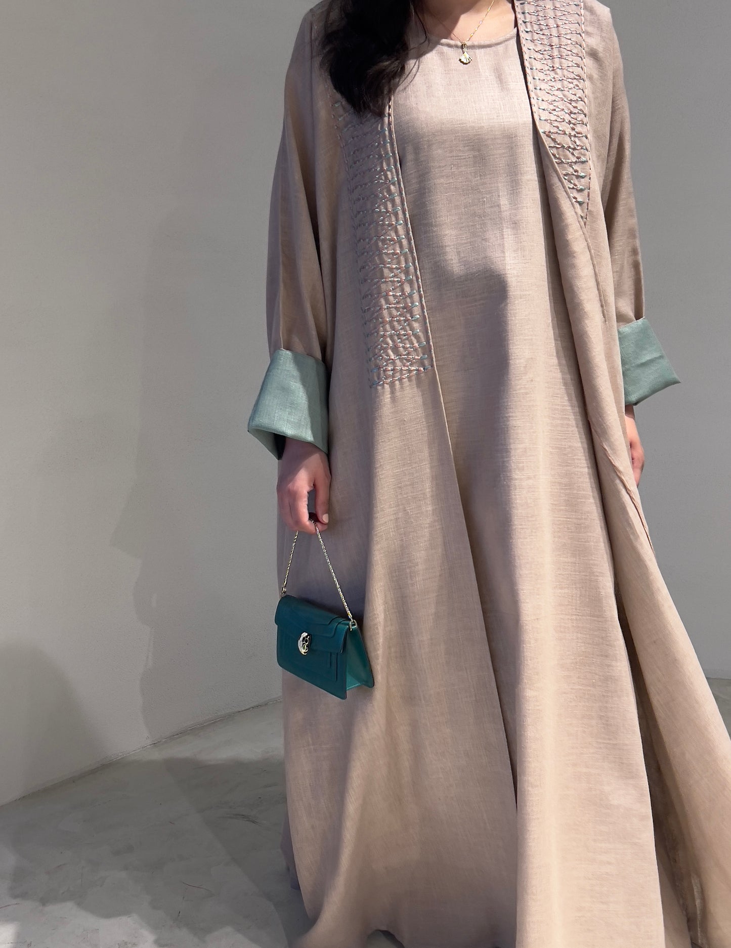 DN102 - EMBROIDERY LINEN SET