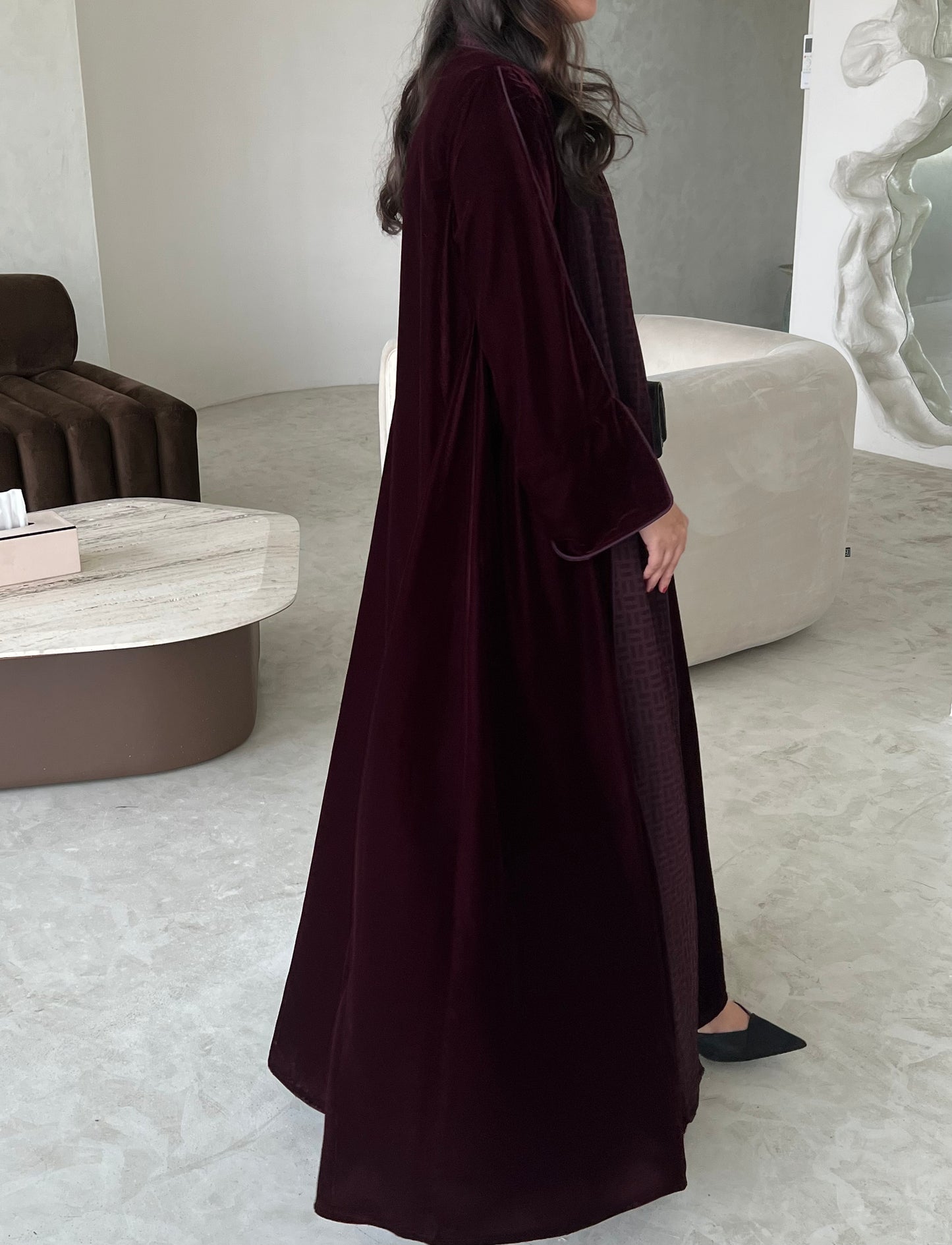 DN206 - VELVET ABAYA