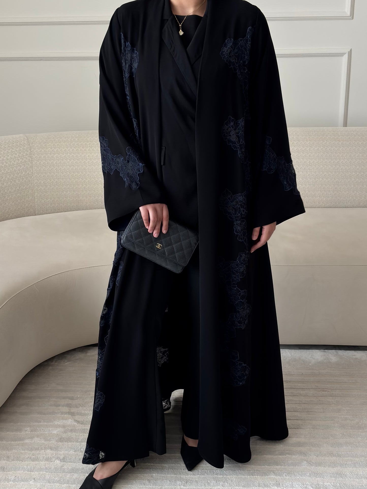 DN285 - LACE ABAYA