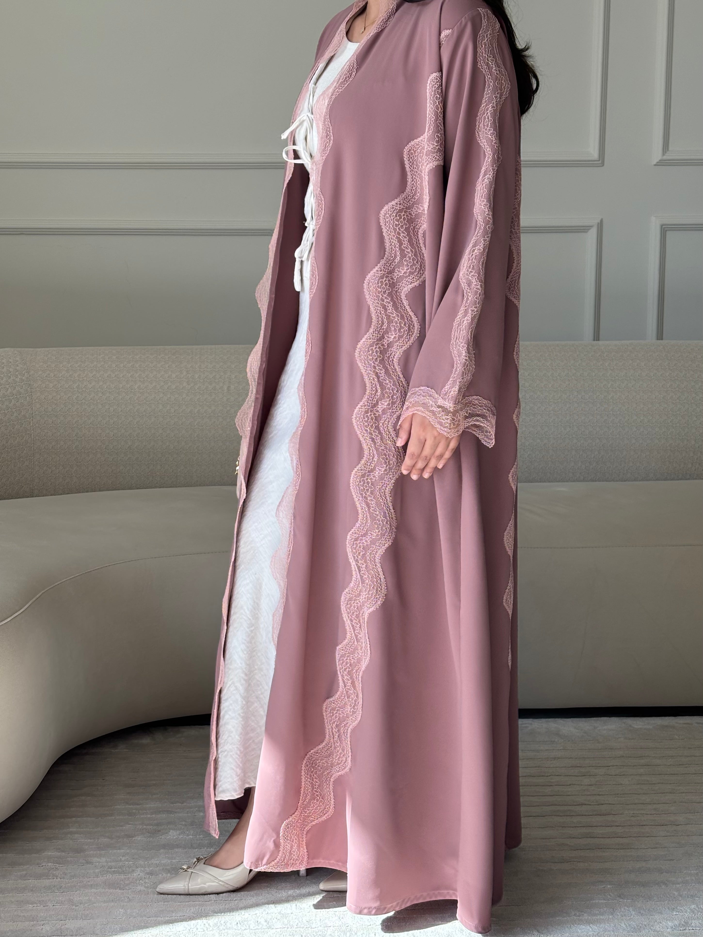 DN277 - LACE ABAYA