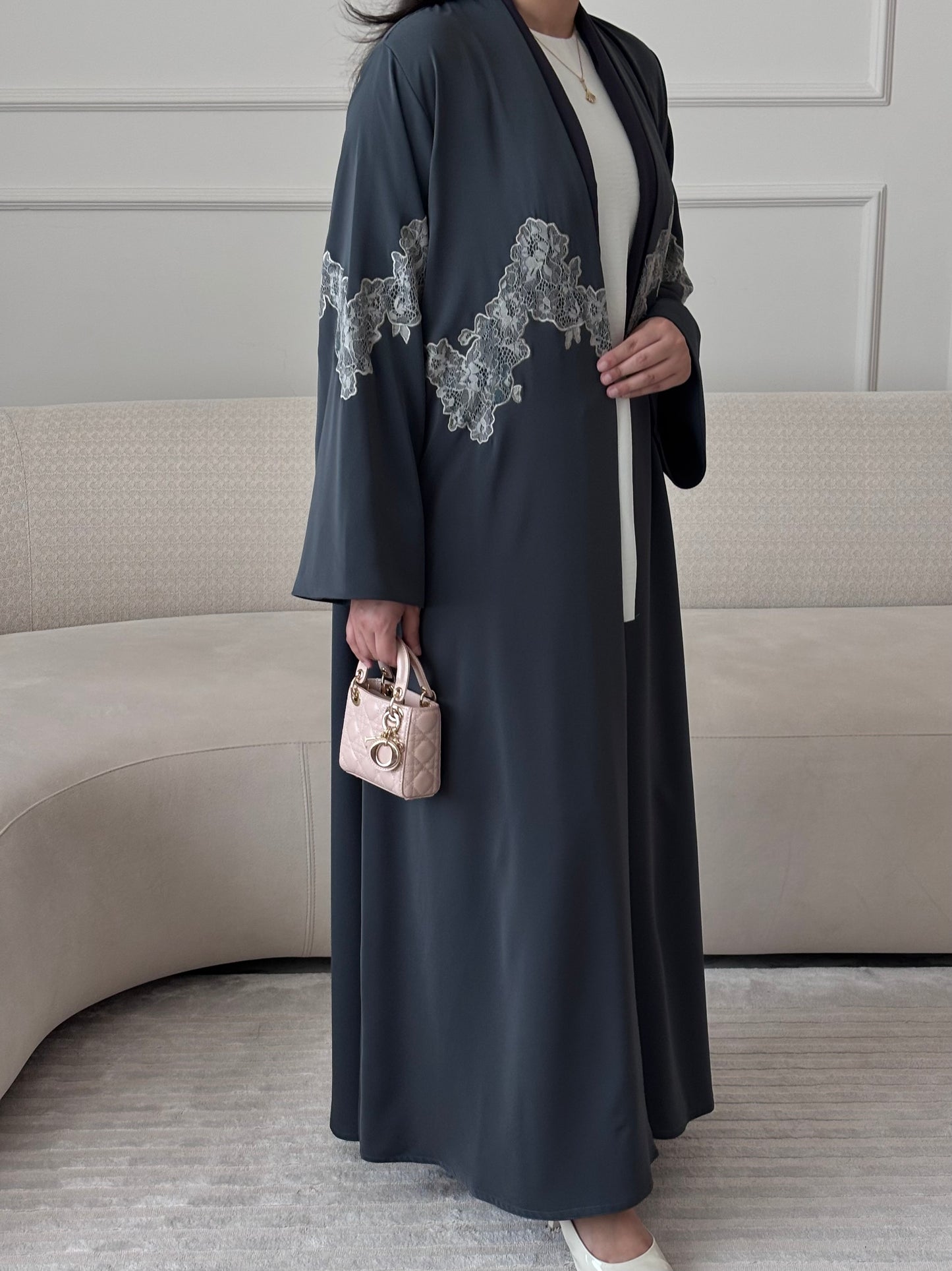 DN281 - LACE ABAYA