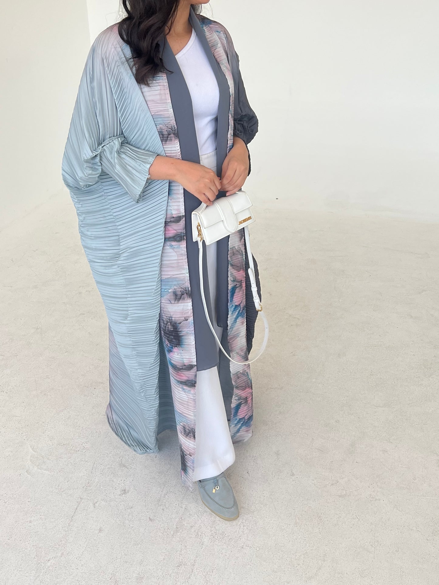 DN082 - FLORAL ABAYA