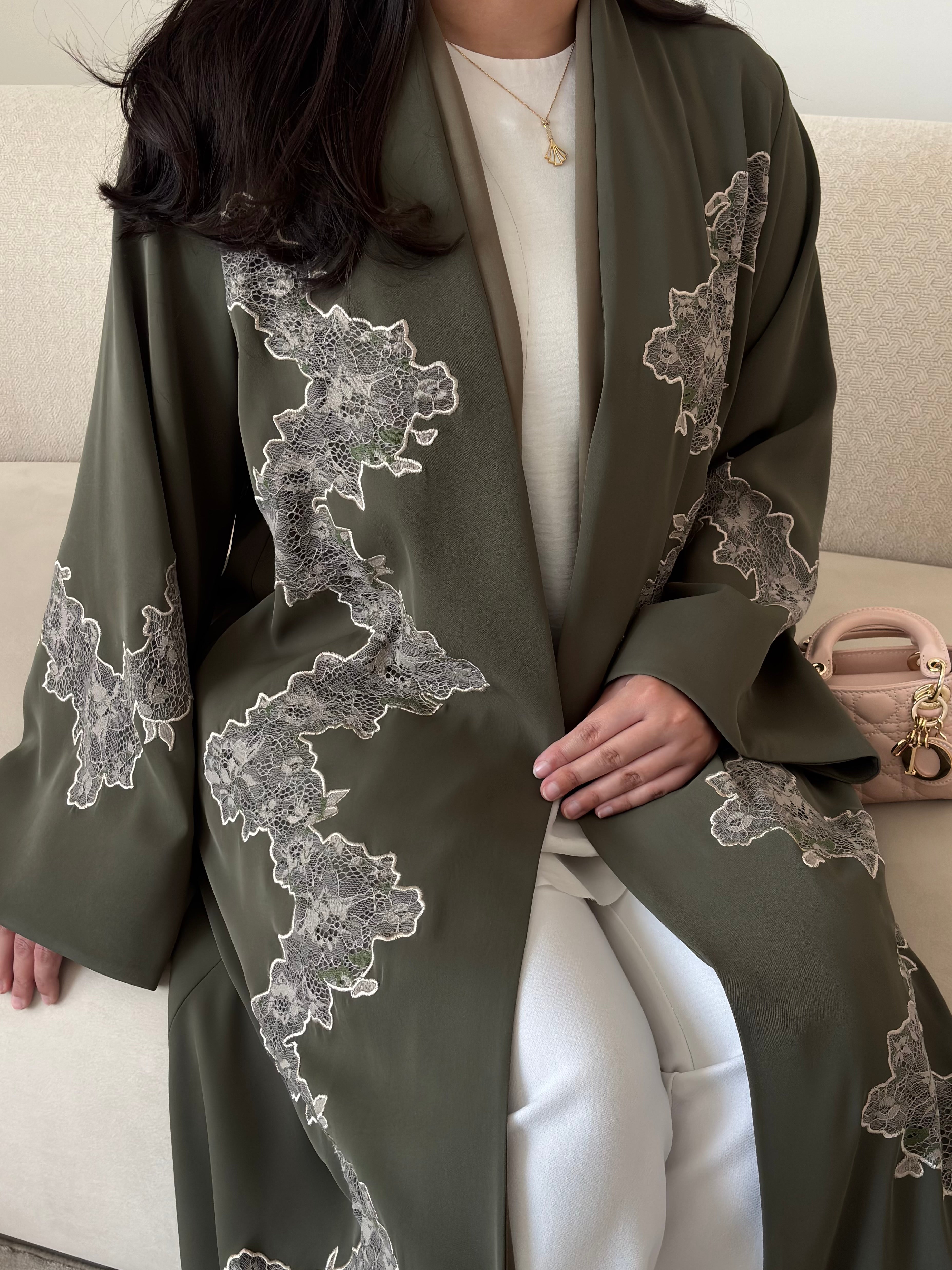 DN288 - LACE ABAYA