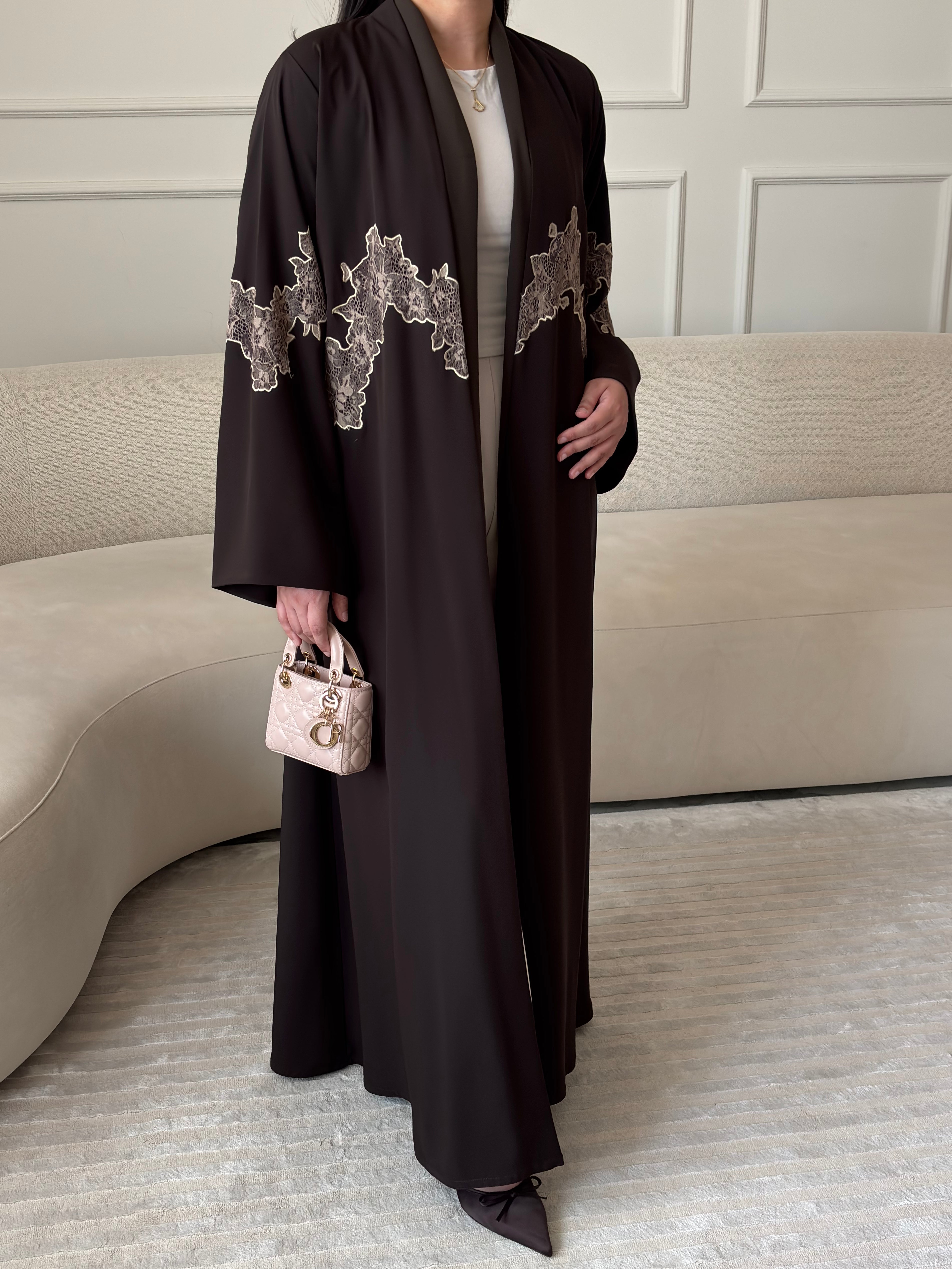 DN283 - LACE ABAYA