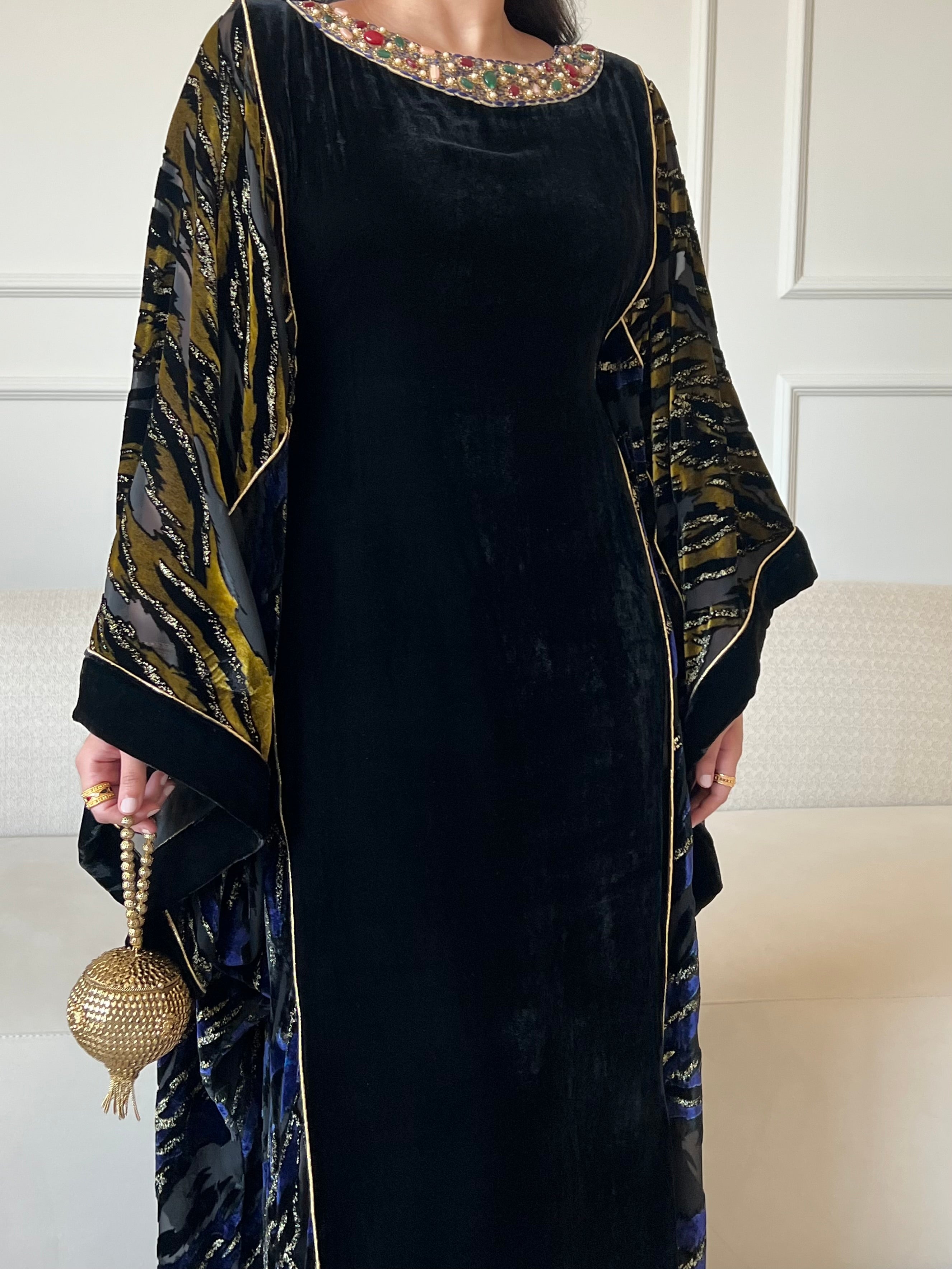 DN236 - STONE KAFTAN
