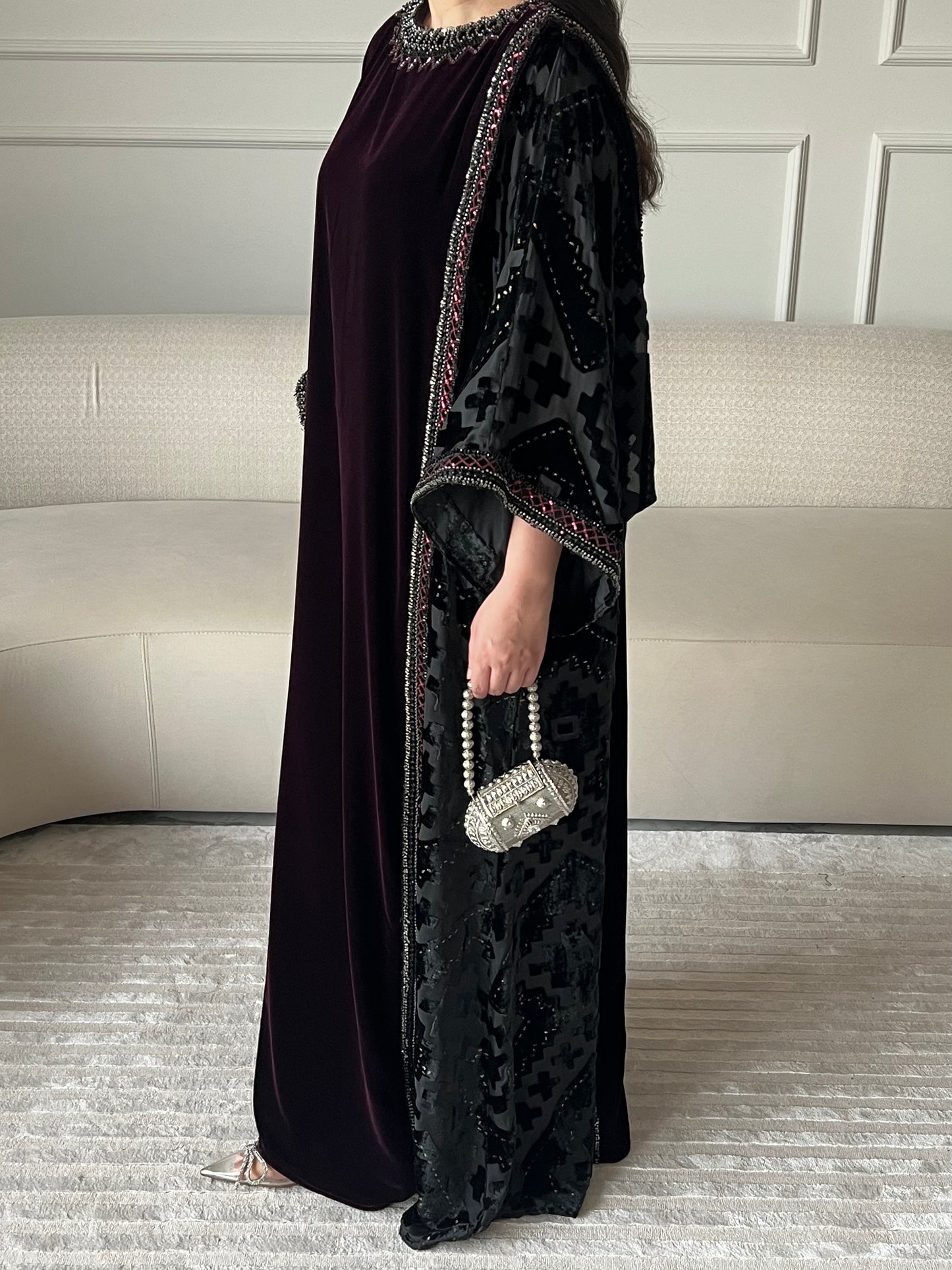 DN252 - VELVET EMBROIDERY