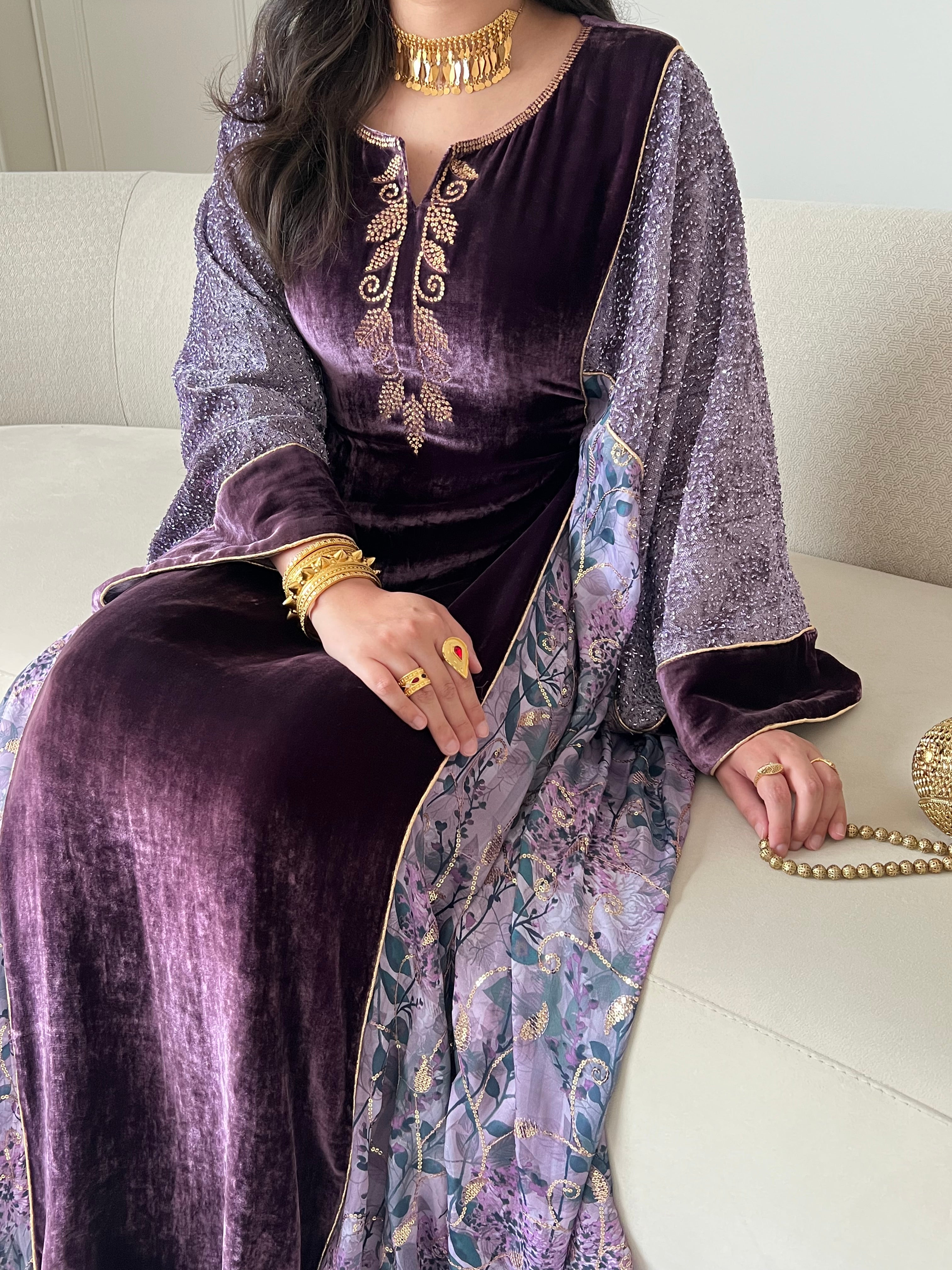 DN251 - VELVET EMBROIDERY