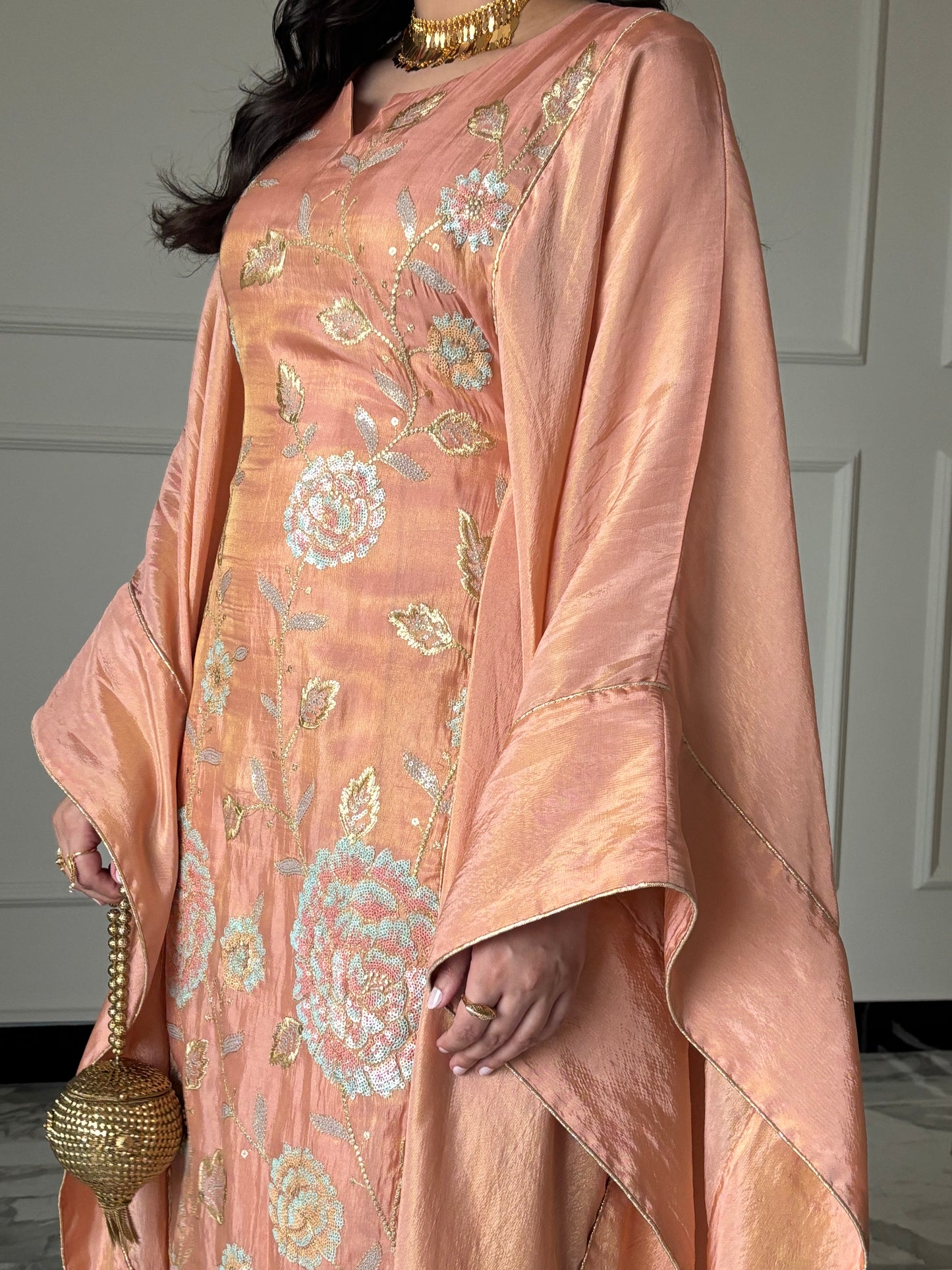 DN135 - FLOWER EMBROIDERY
