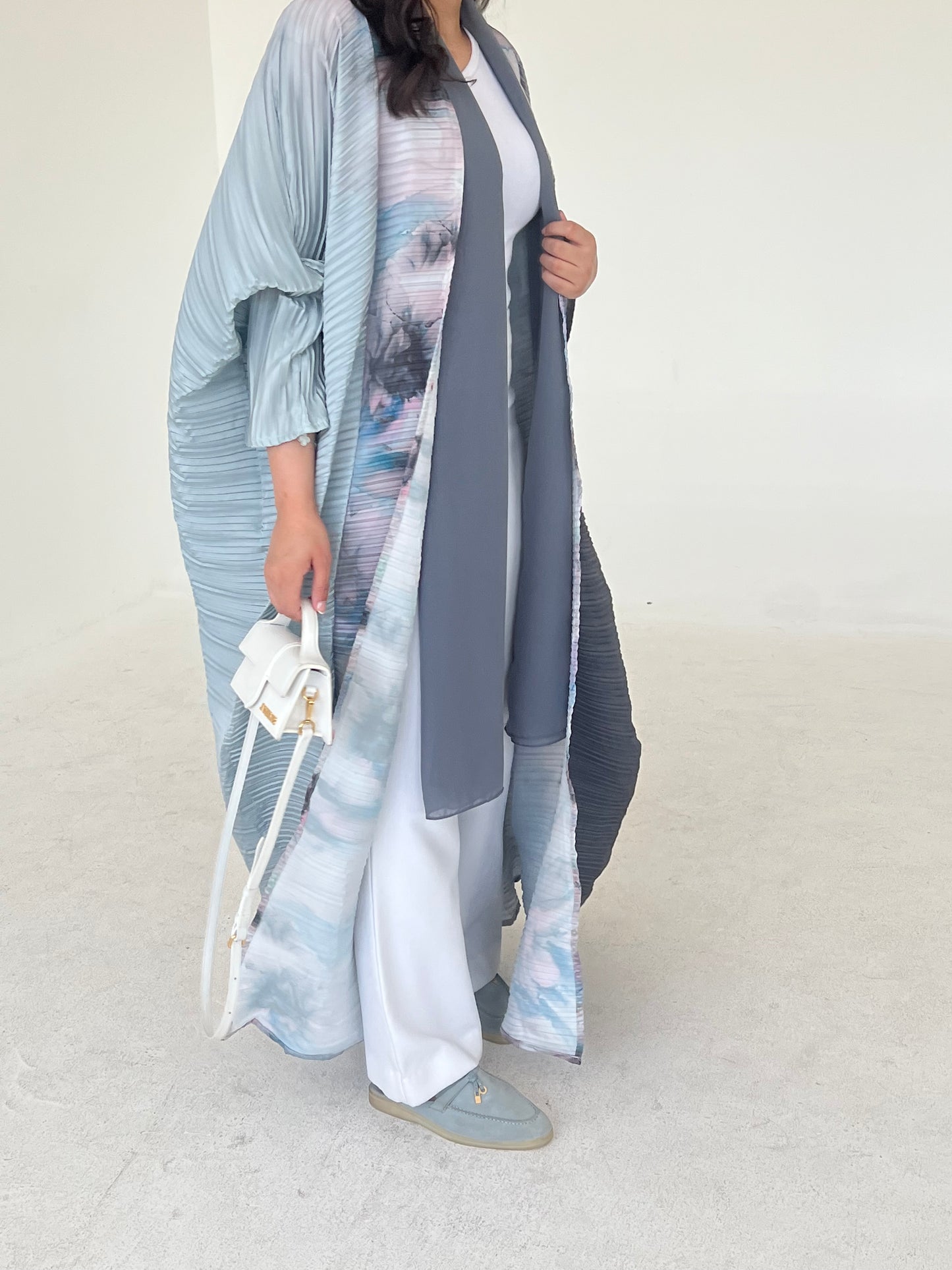 DN082 - FLORAL ABAYA
