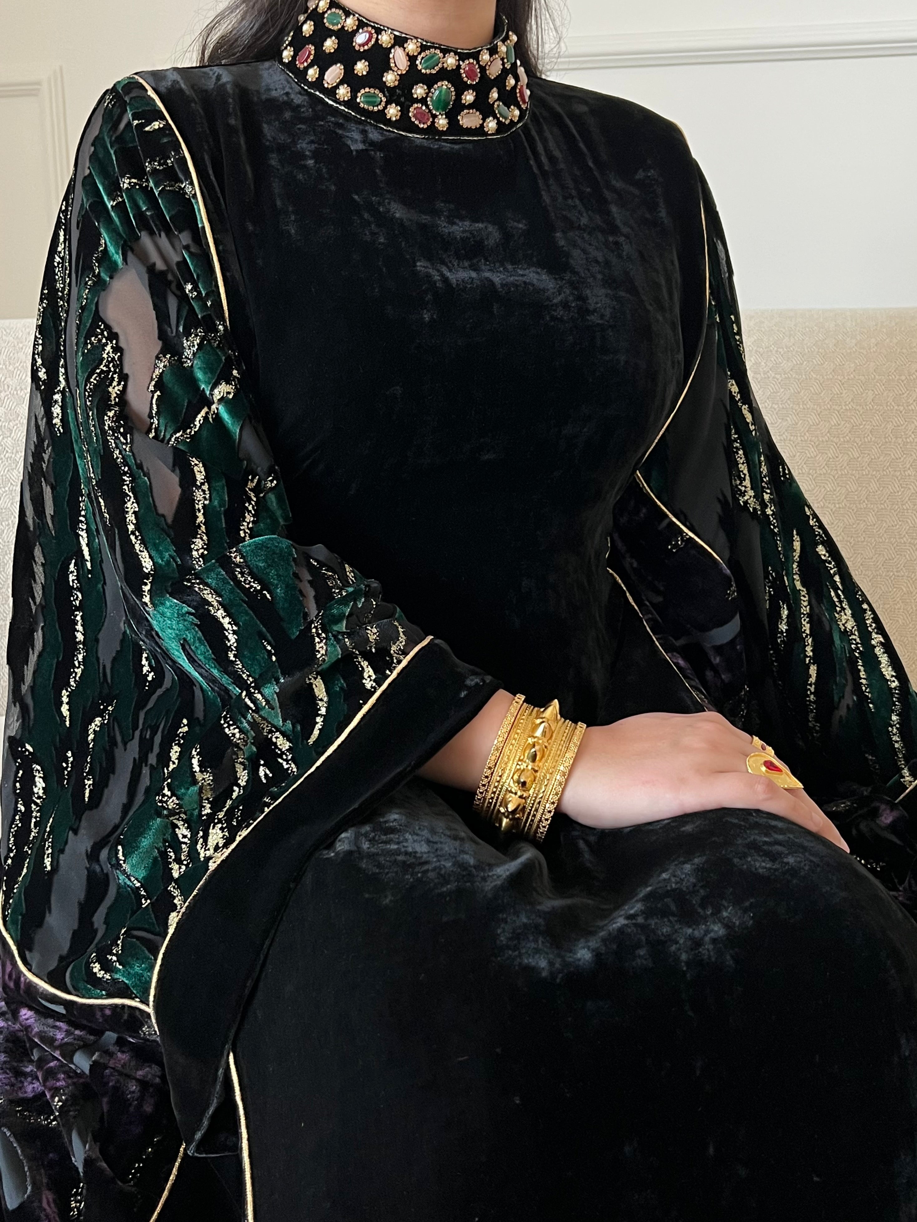 DN234 - STONE KAFTAN