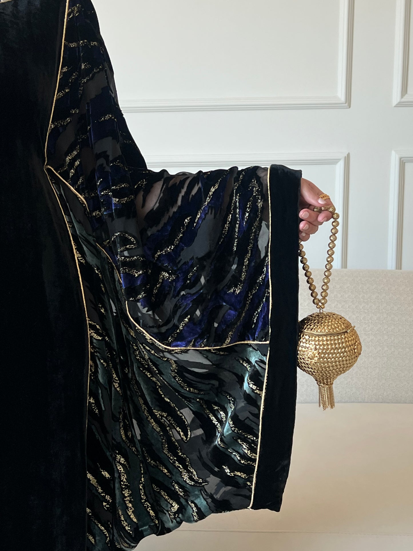 DN237 - STONE KAFTAN