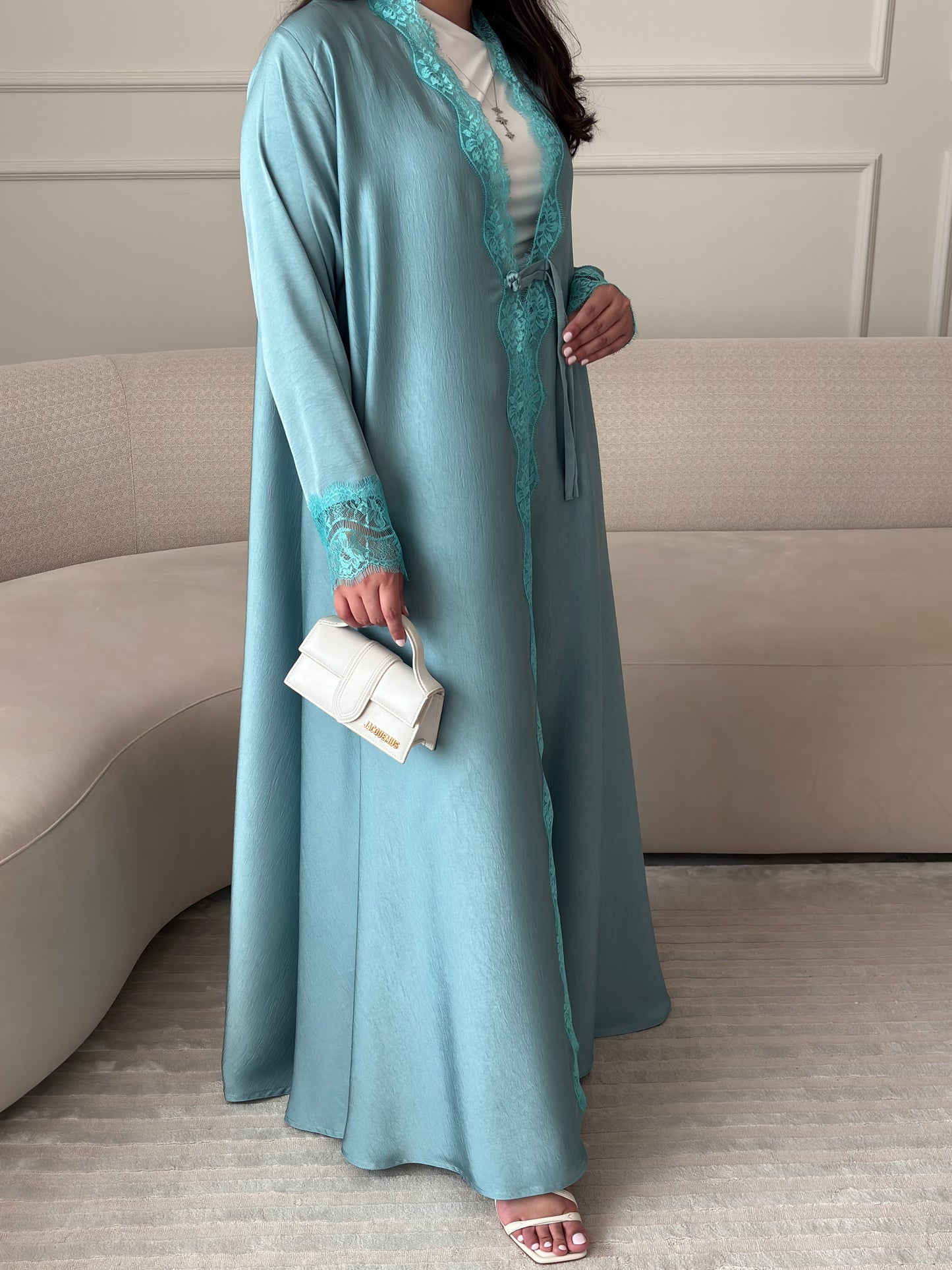 DN294 - LACE ABAYA